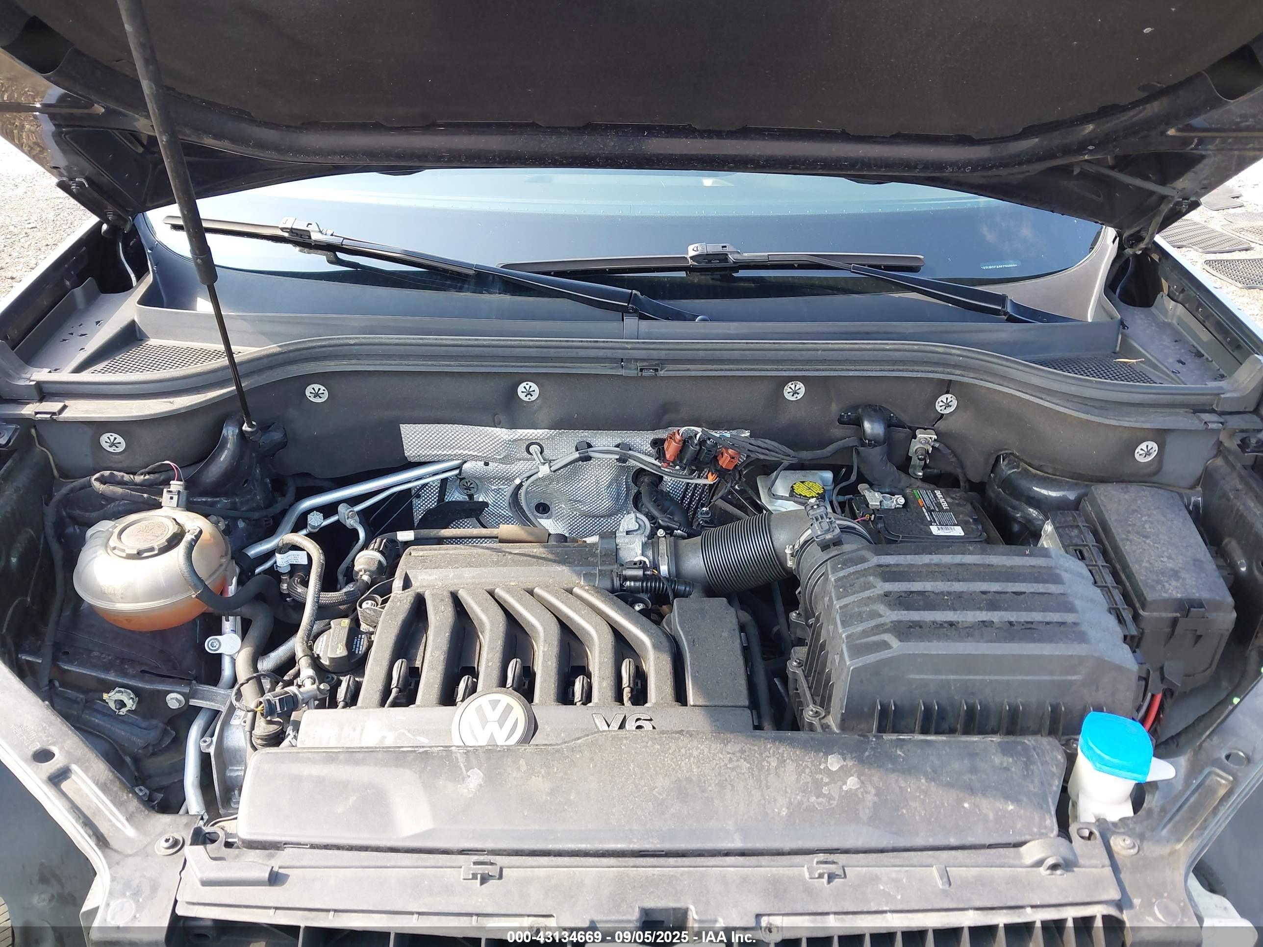 VOLKSWAGEN ATLAS image 10