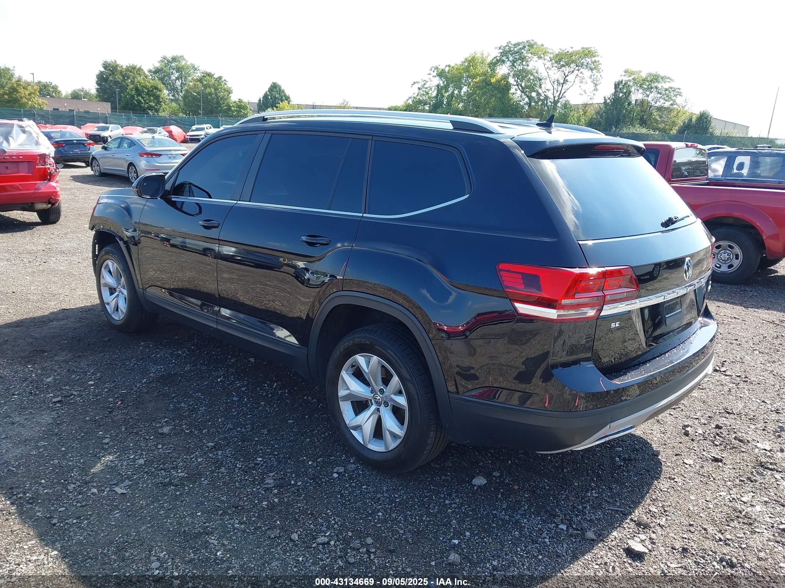 VOLKSWAGEN ATLAS image 3