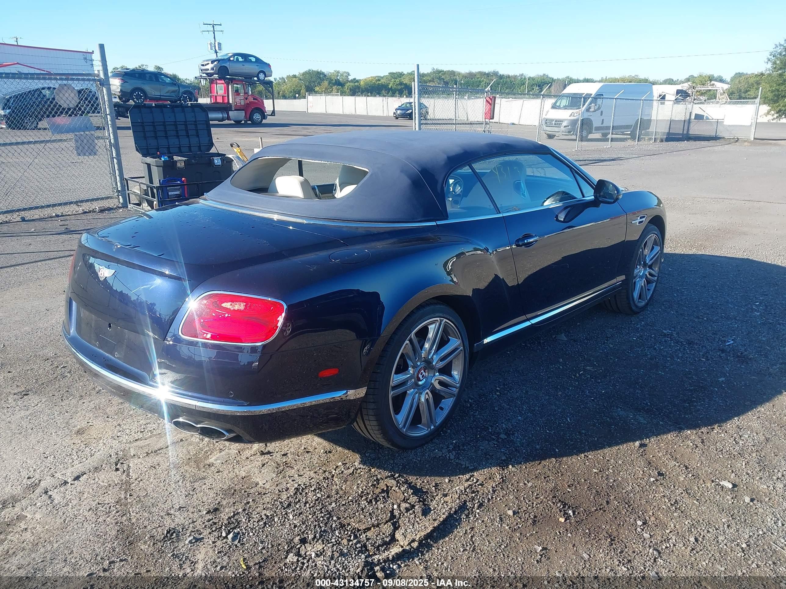 BENTLEY CONTINENTAL image 4