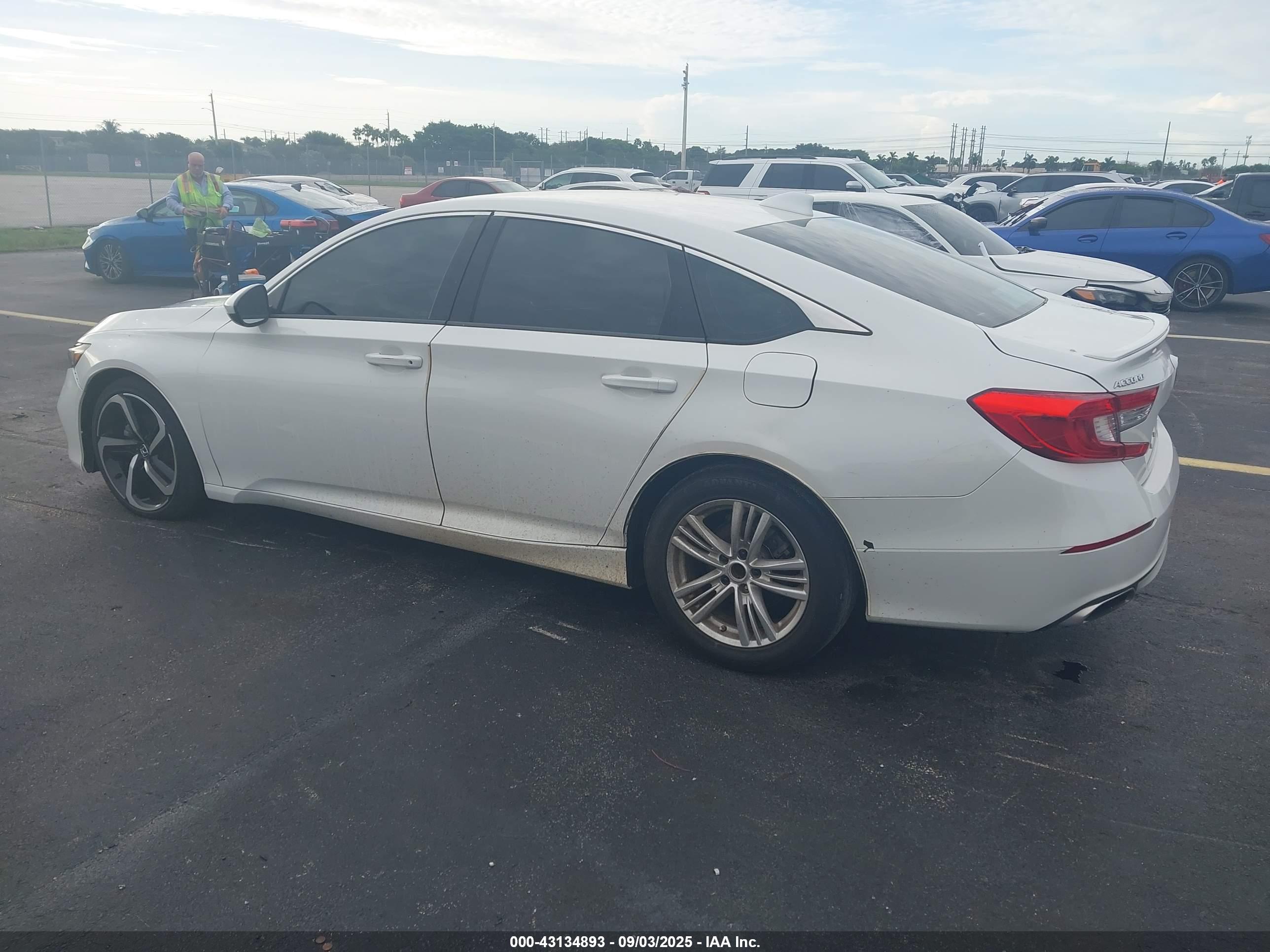 HONDA ACCORD image 3