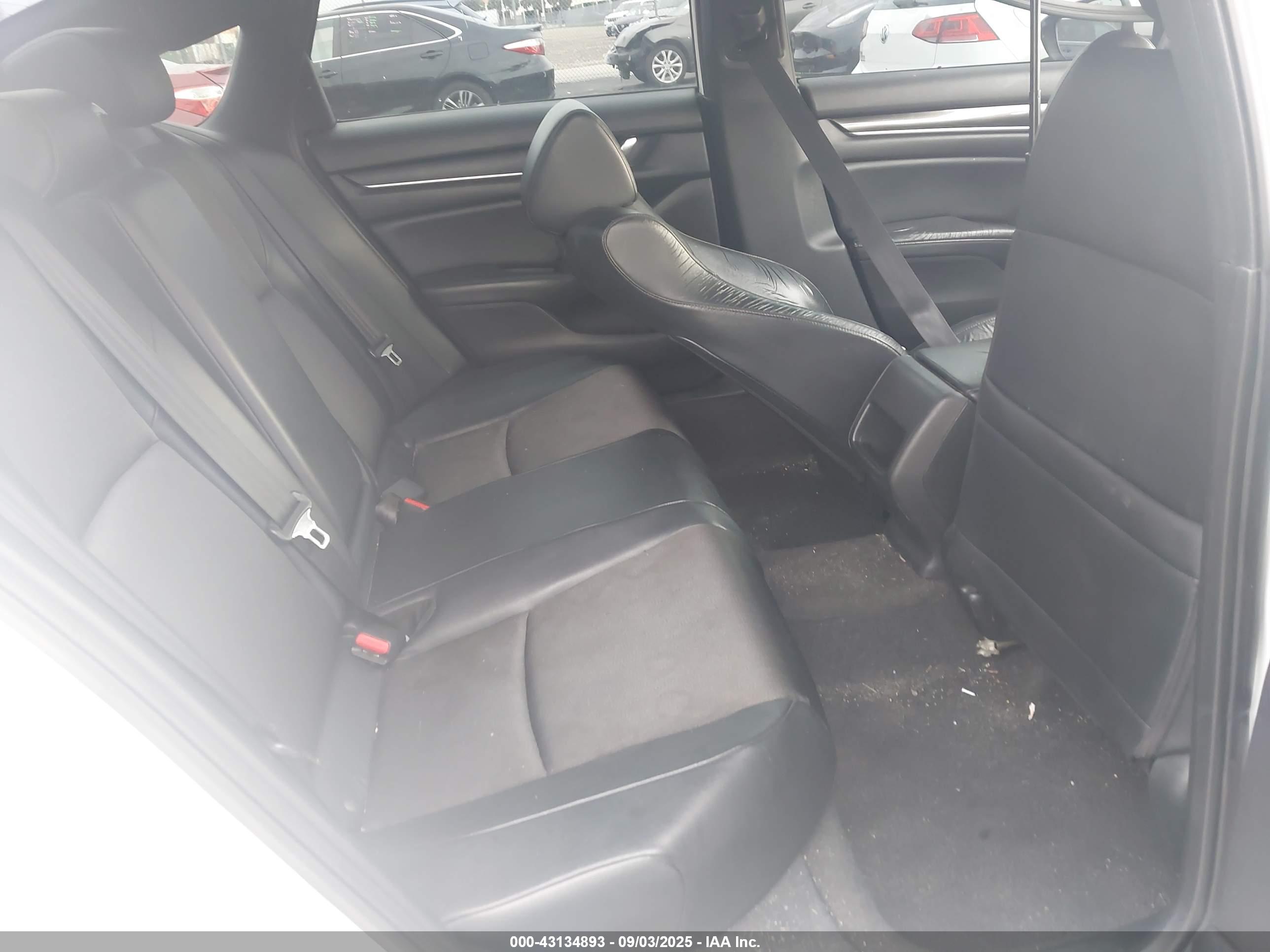 HONDA ACCORD image 8