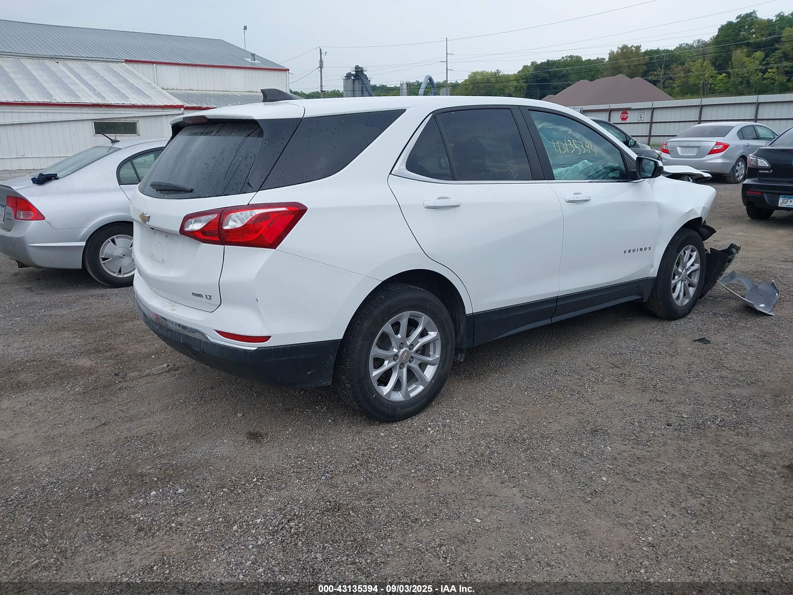 CHEVROLET EQUINOX image 4