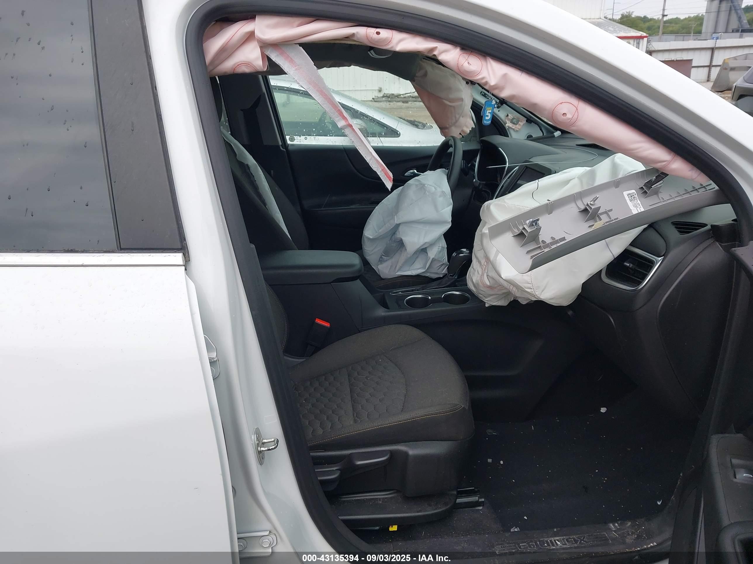 CHEVROLET EQUINOX image 5