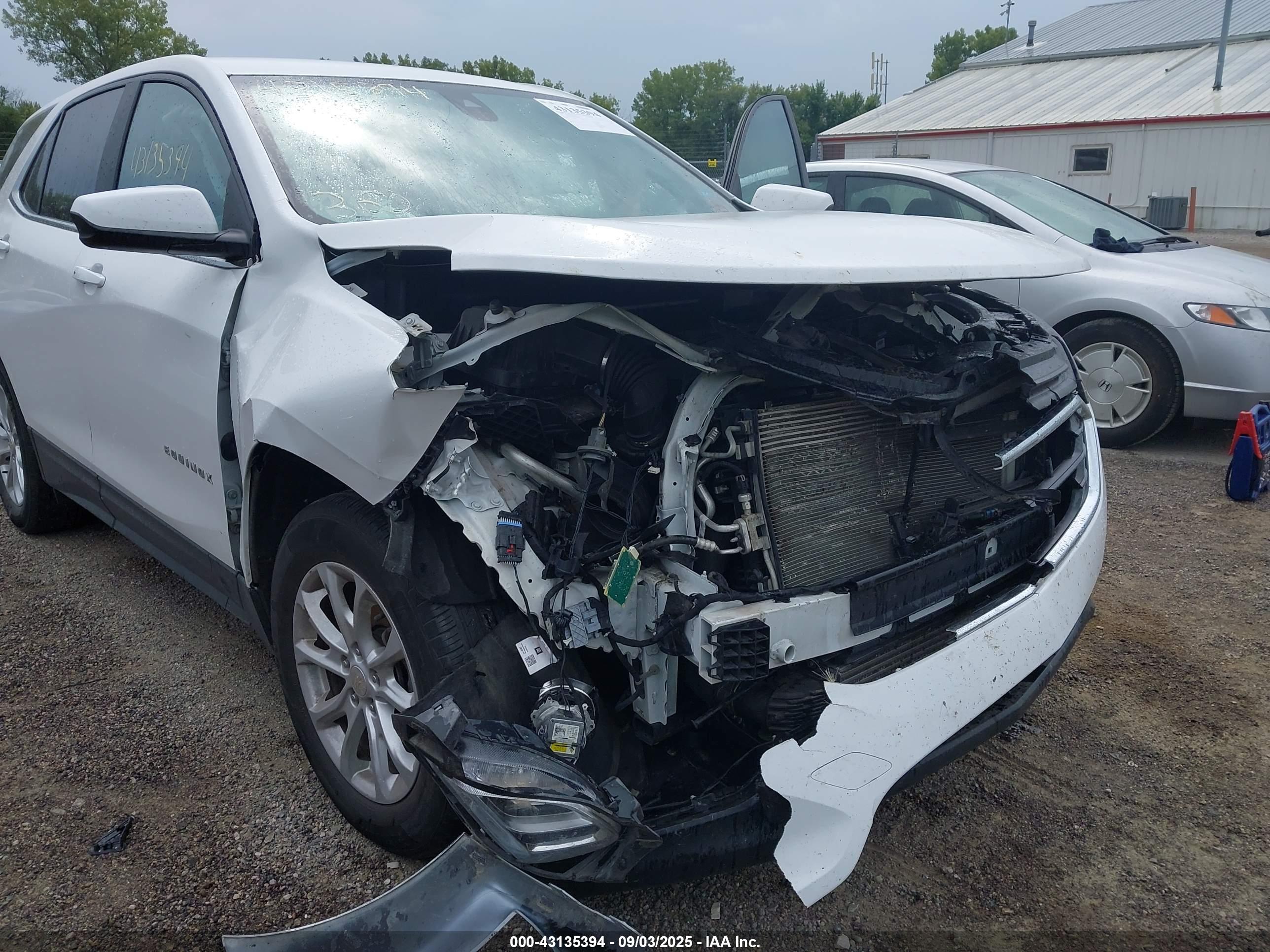 CHEVROLET EQUINOX image 6