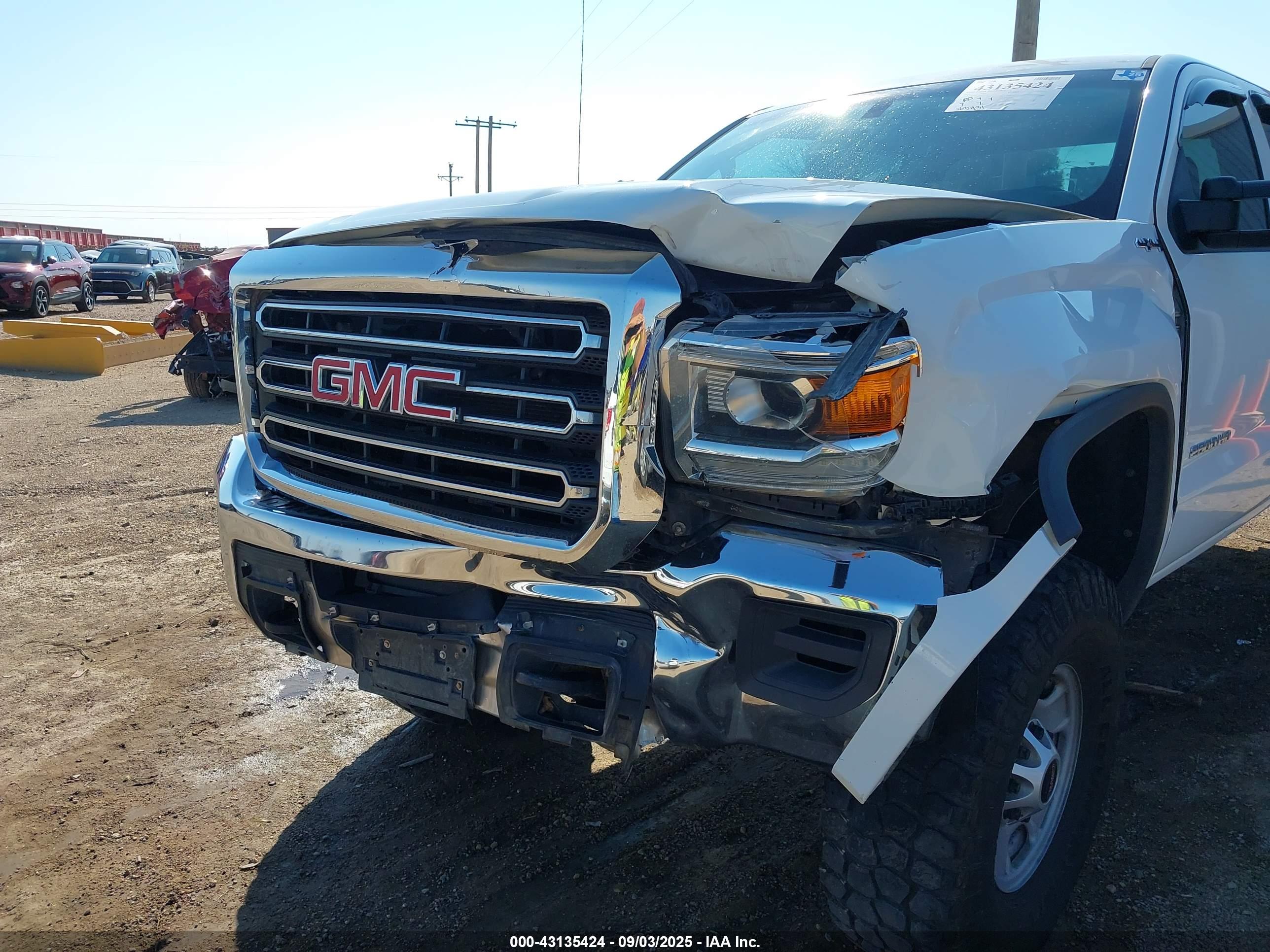 GMC SIERRA image 6