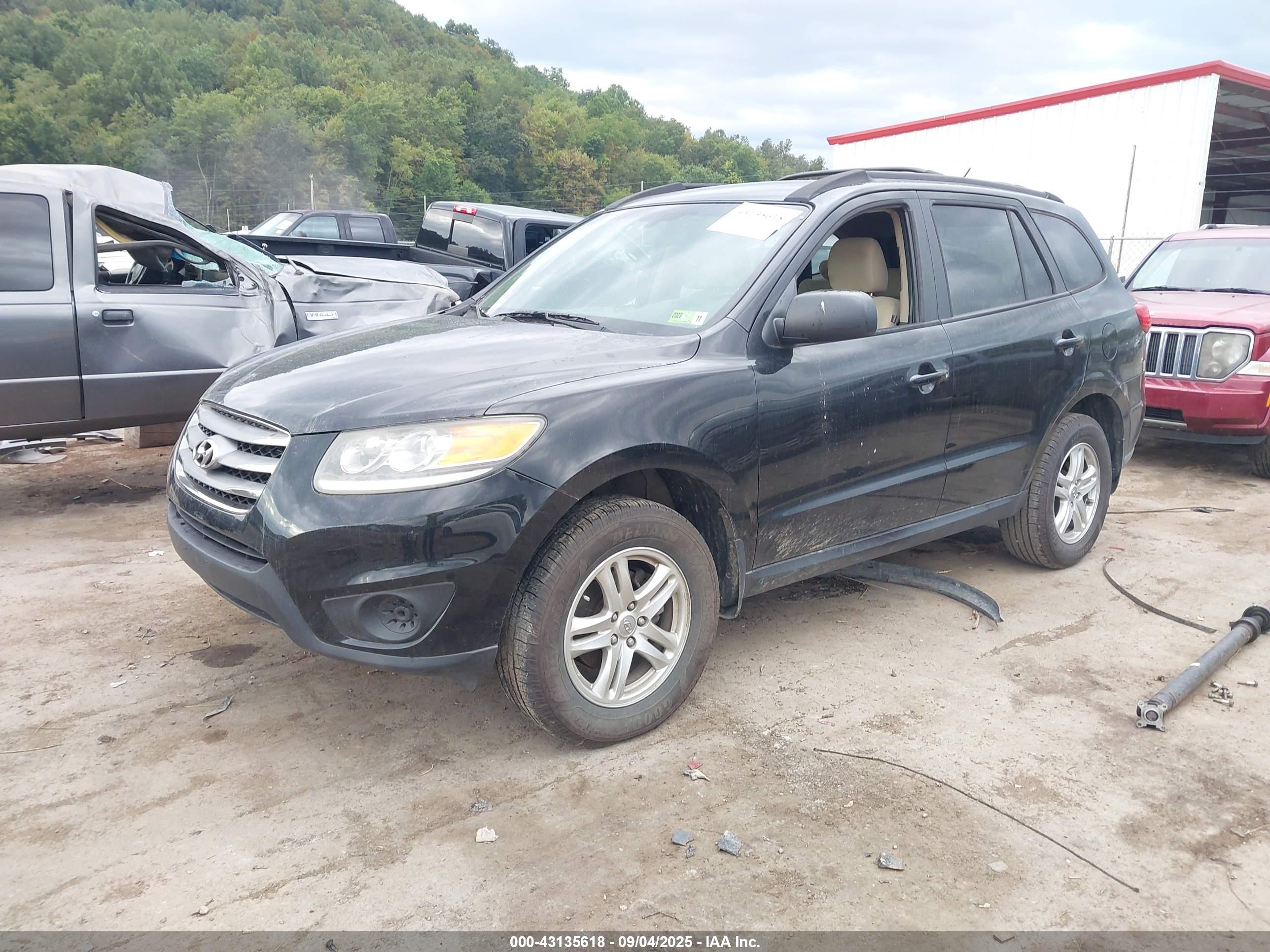 HYUNDAI SANTA image 2