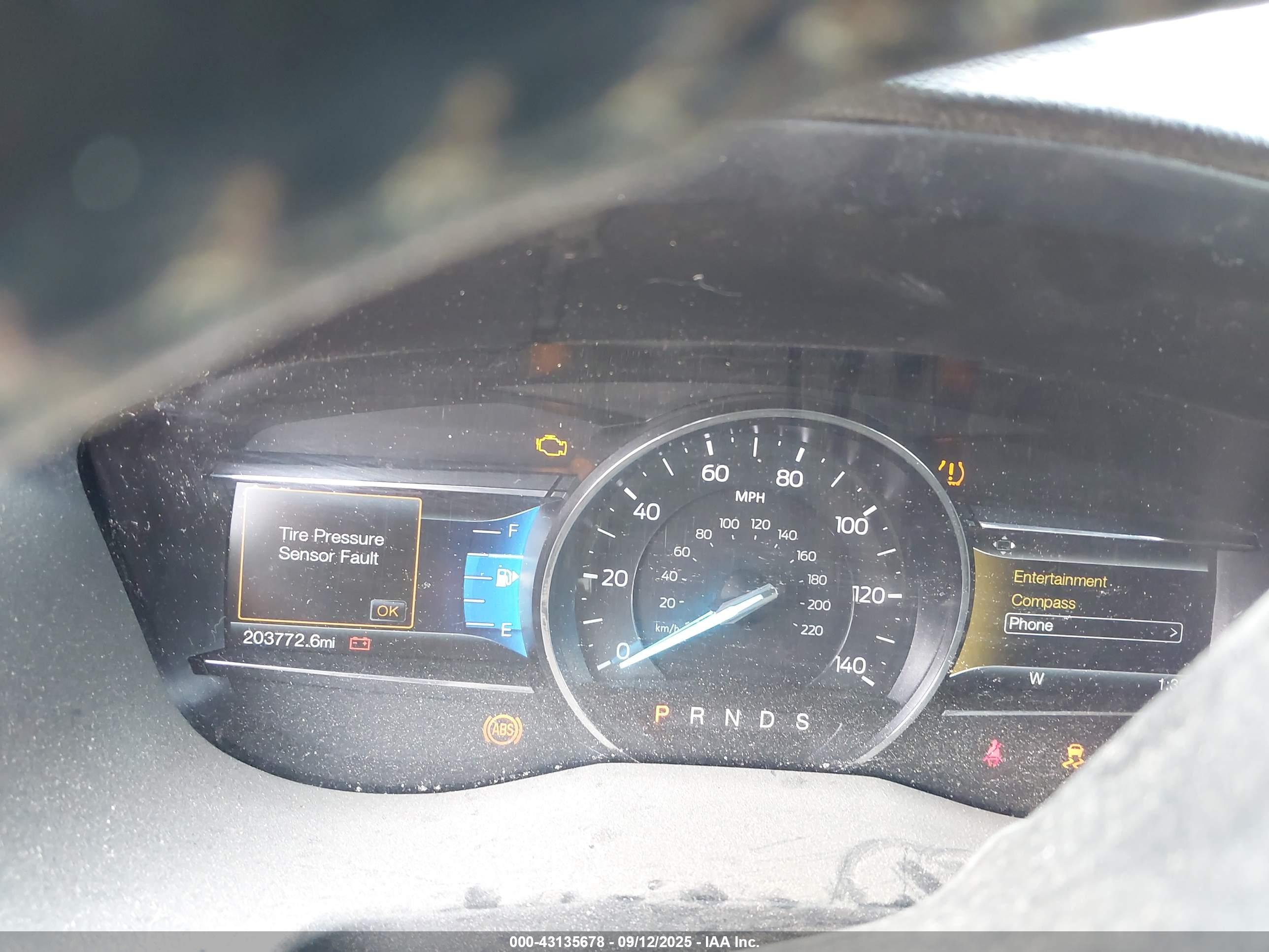 FORD EXPLORER image 7