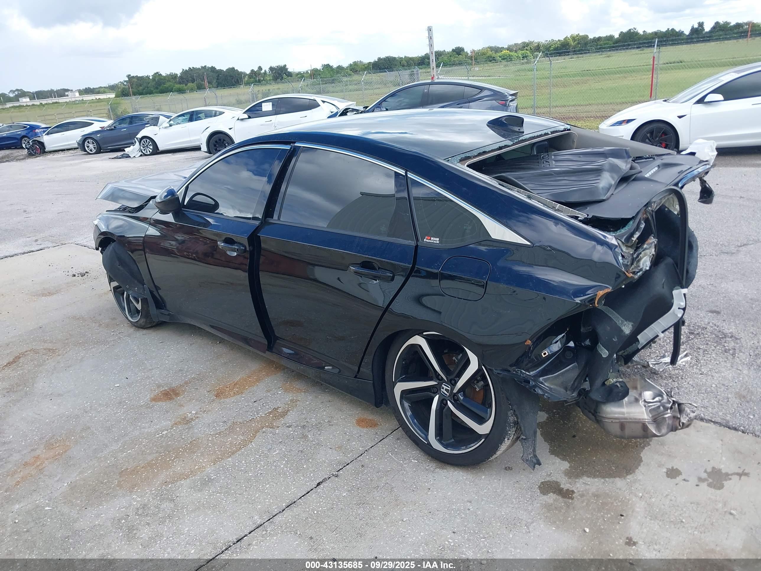HONDA ACCORD image 3