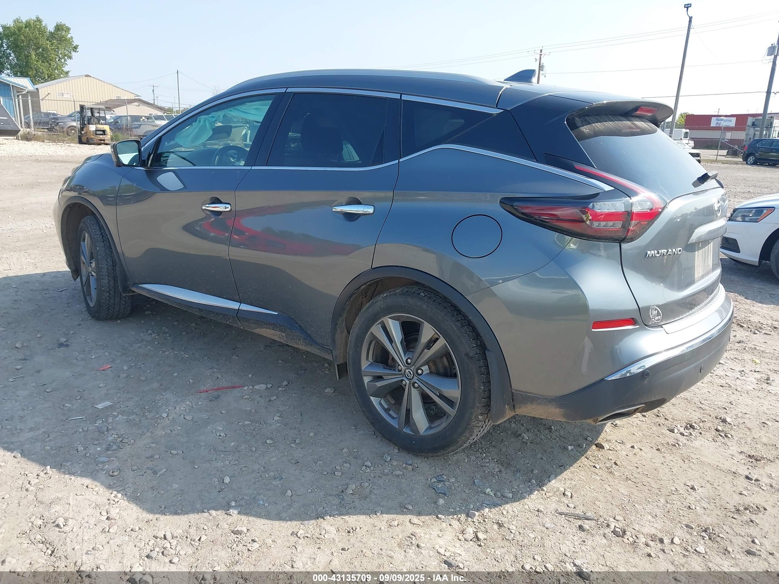 NISSAN MURANO image 3
