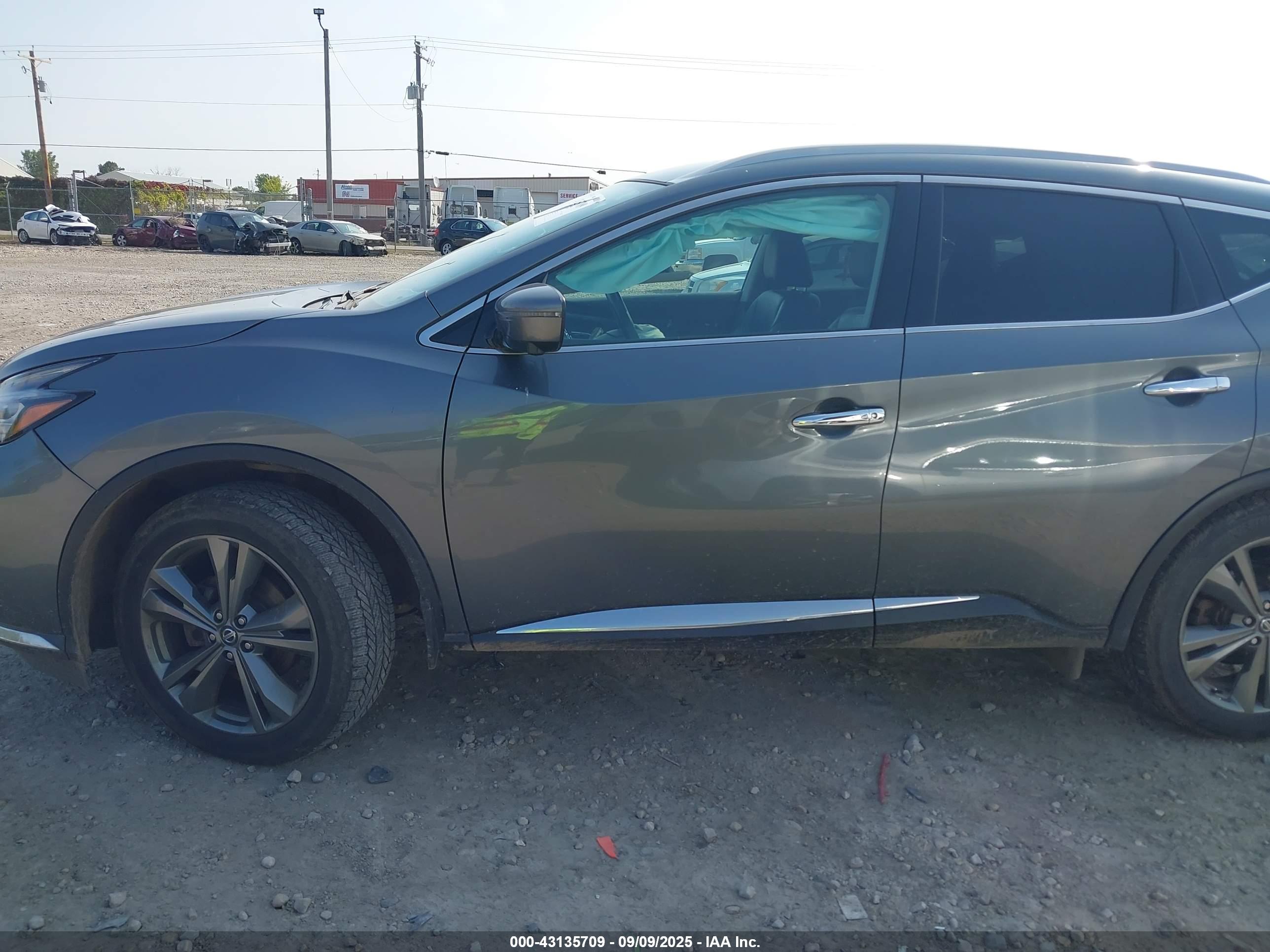 NISSAN MURANO image 6