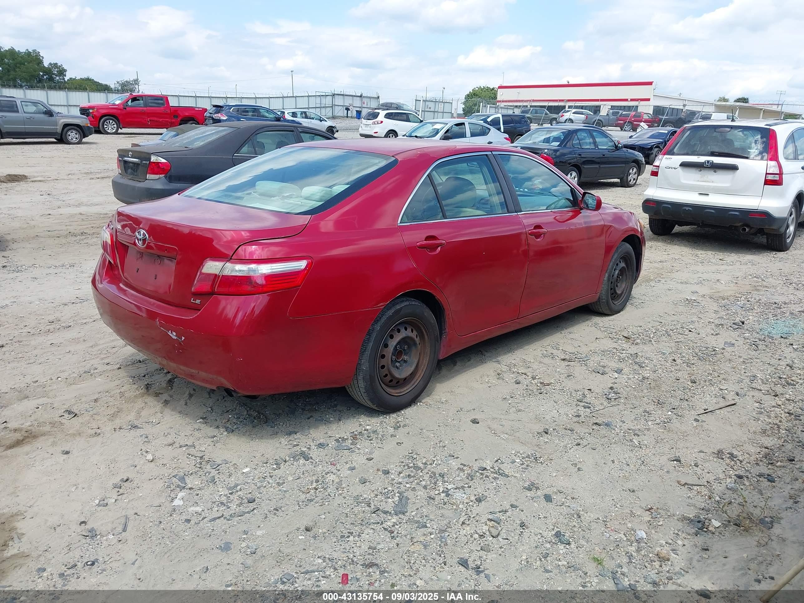TOYOTA CAMRY image 4
