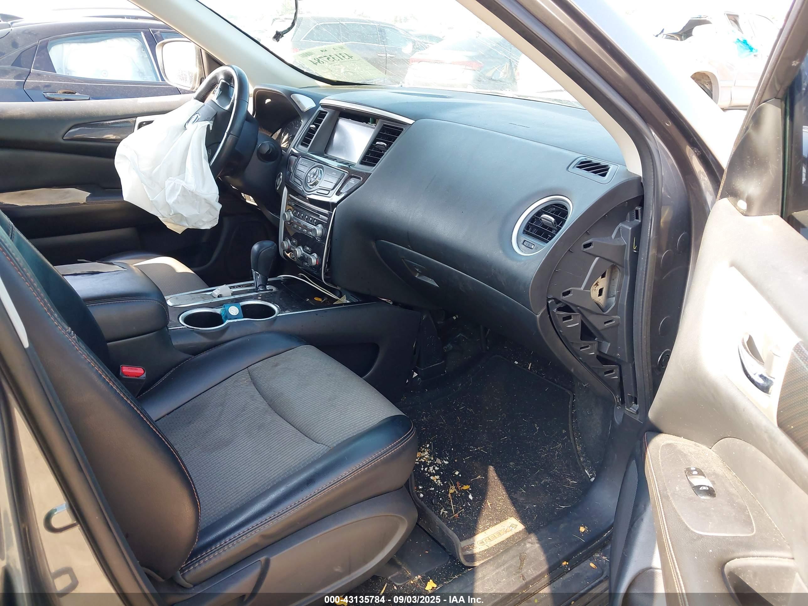 NISSAN PATHFINDER image 5