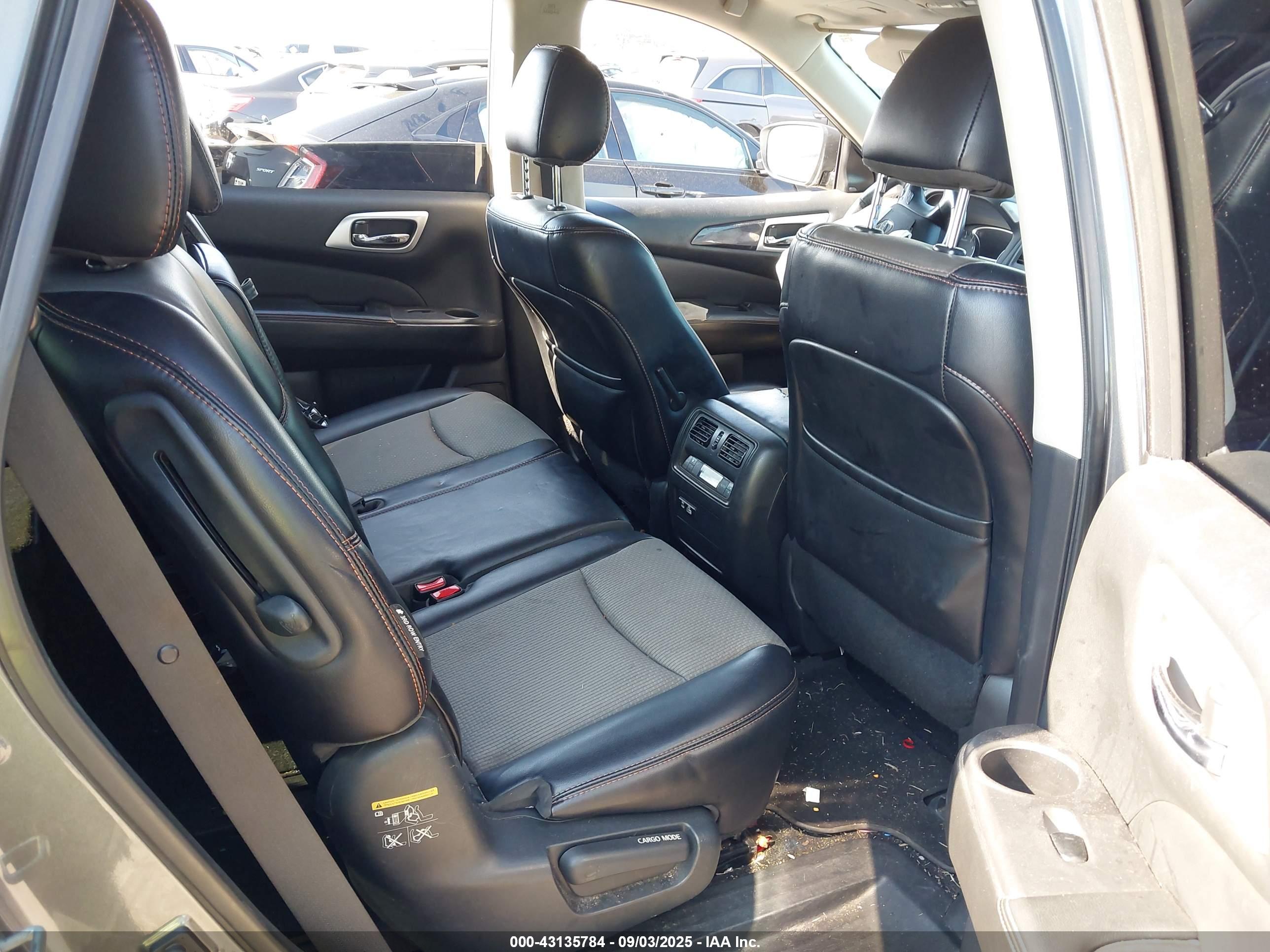 NISSAN PATHFINDER image 8