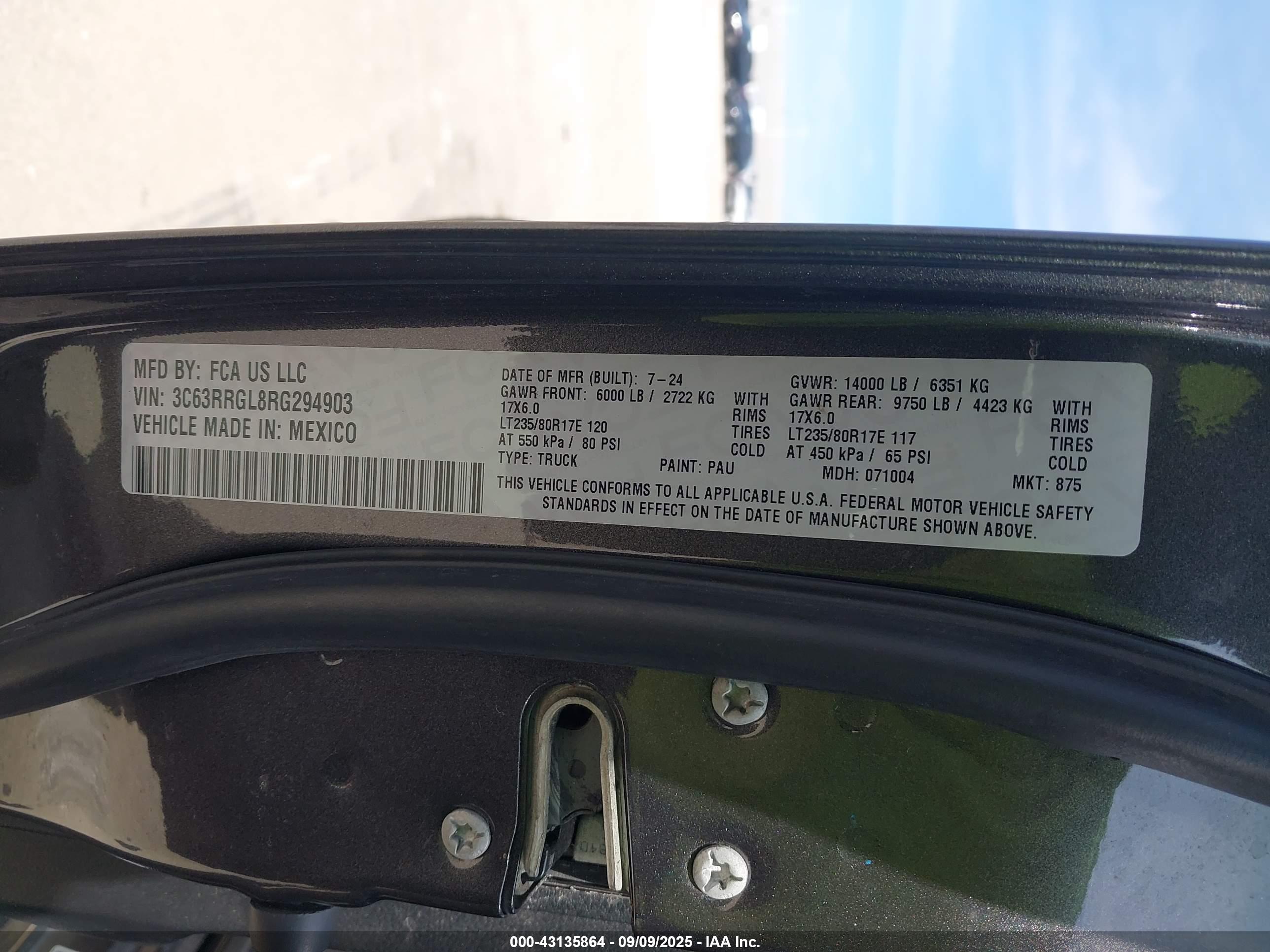 RAM 3500 image 9