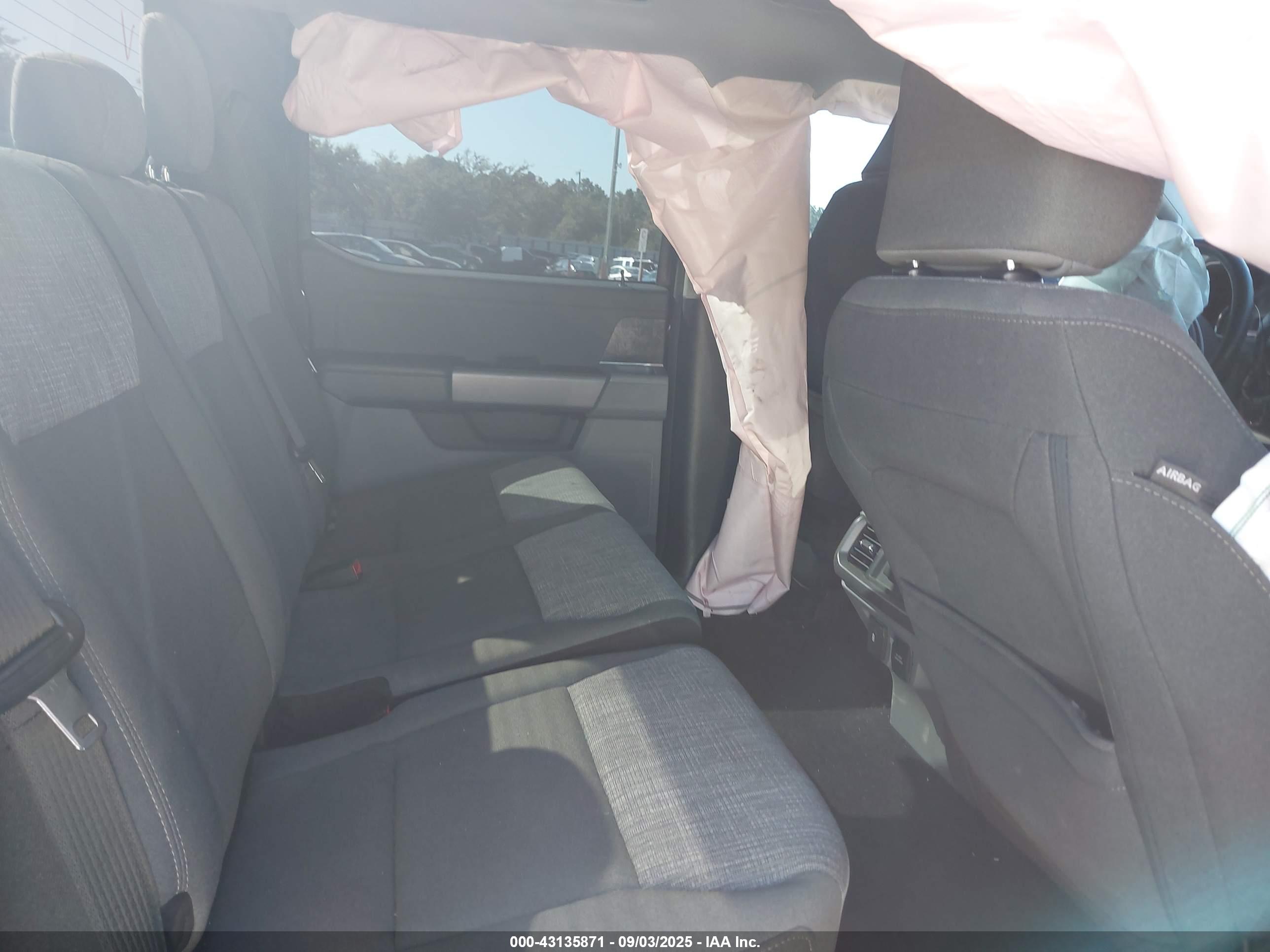 FORD F-150 image 8