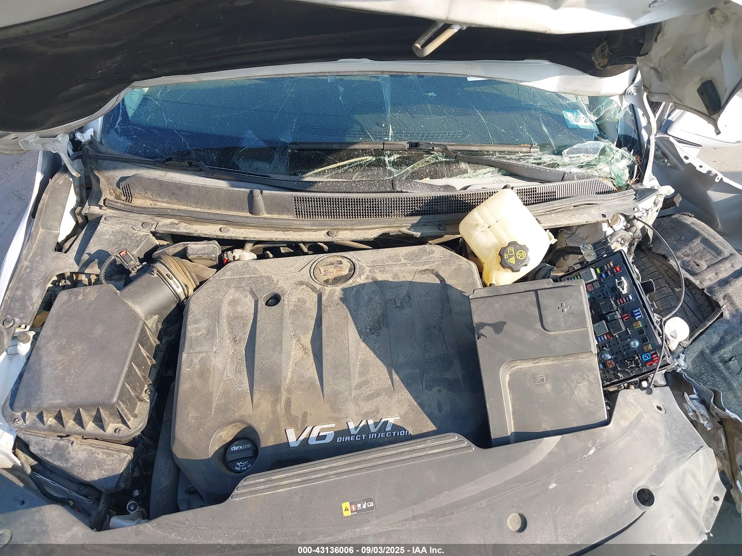 CADILLAC XTS image 10
