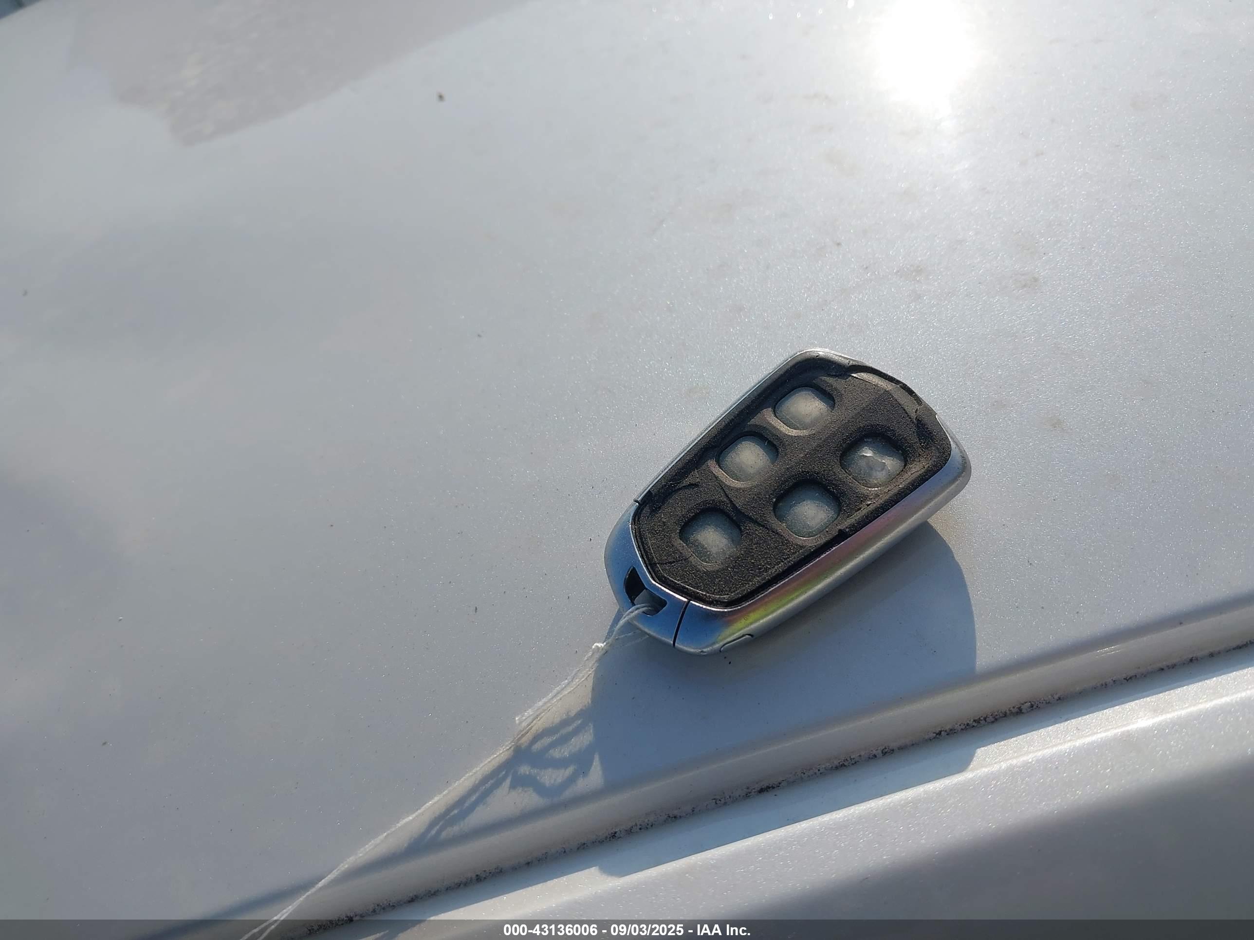 CADILLAC XTS image 11