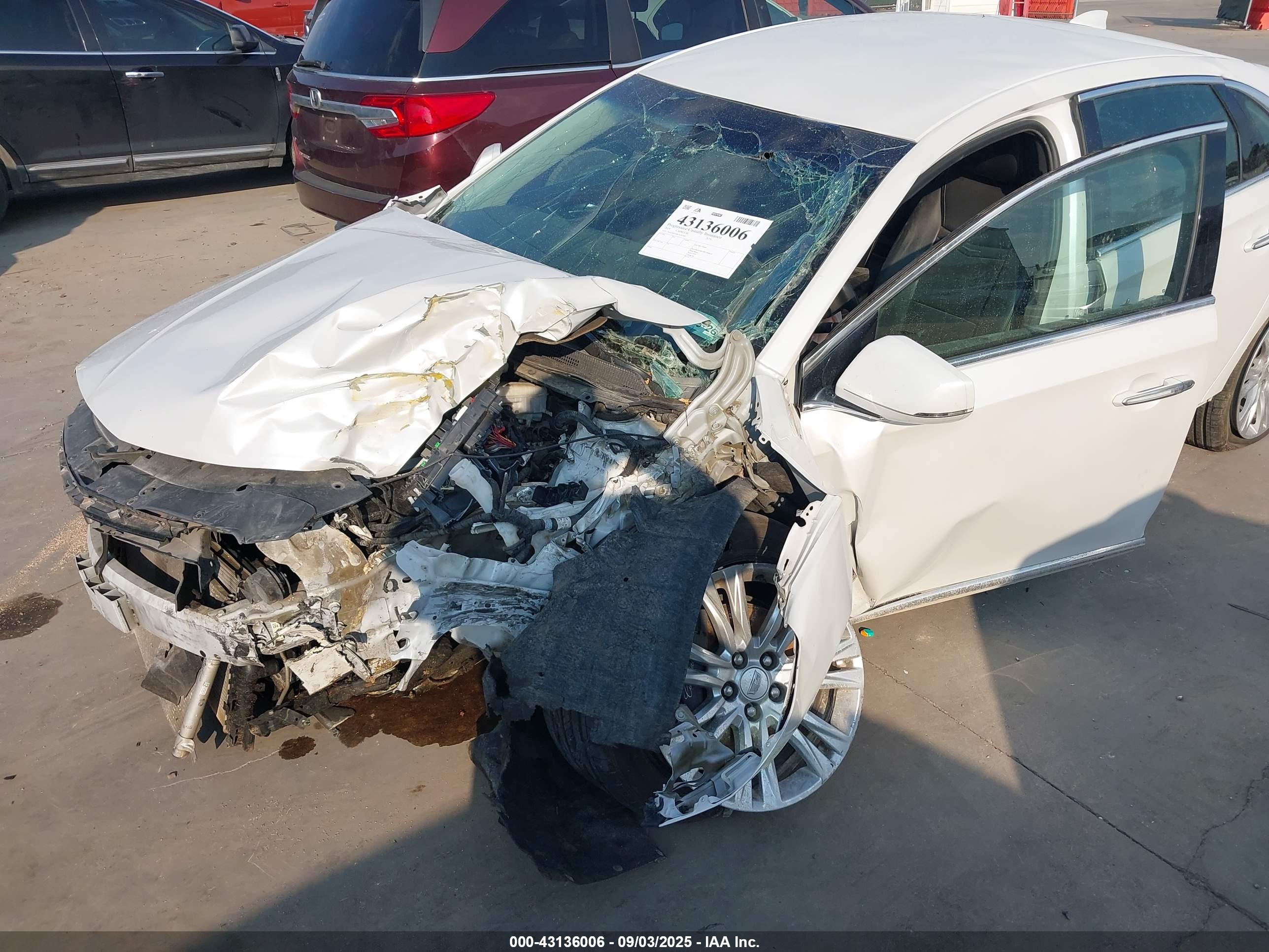 CADILLAC XTS image 6