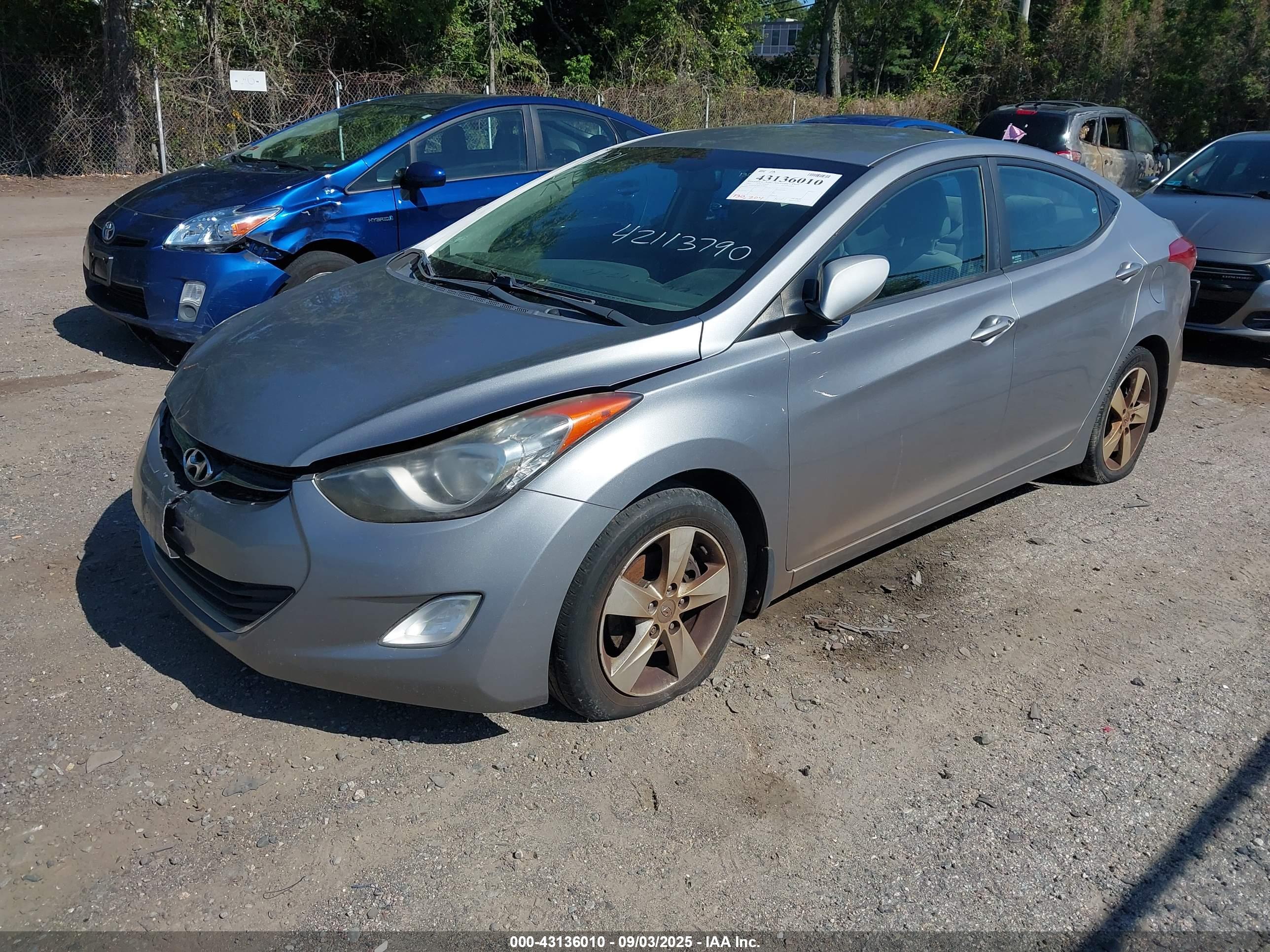 HYUNDAI ELANTRA image 2