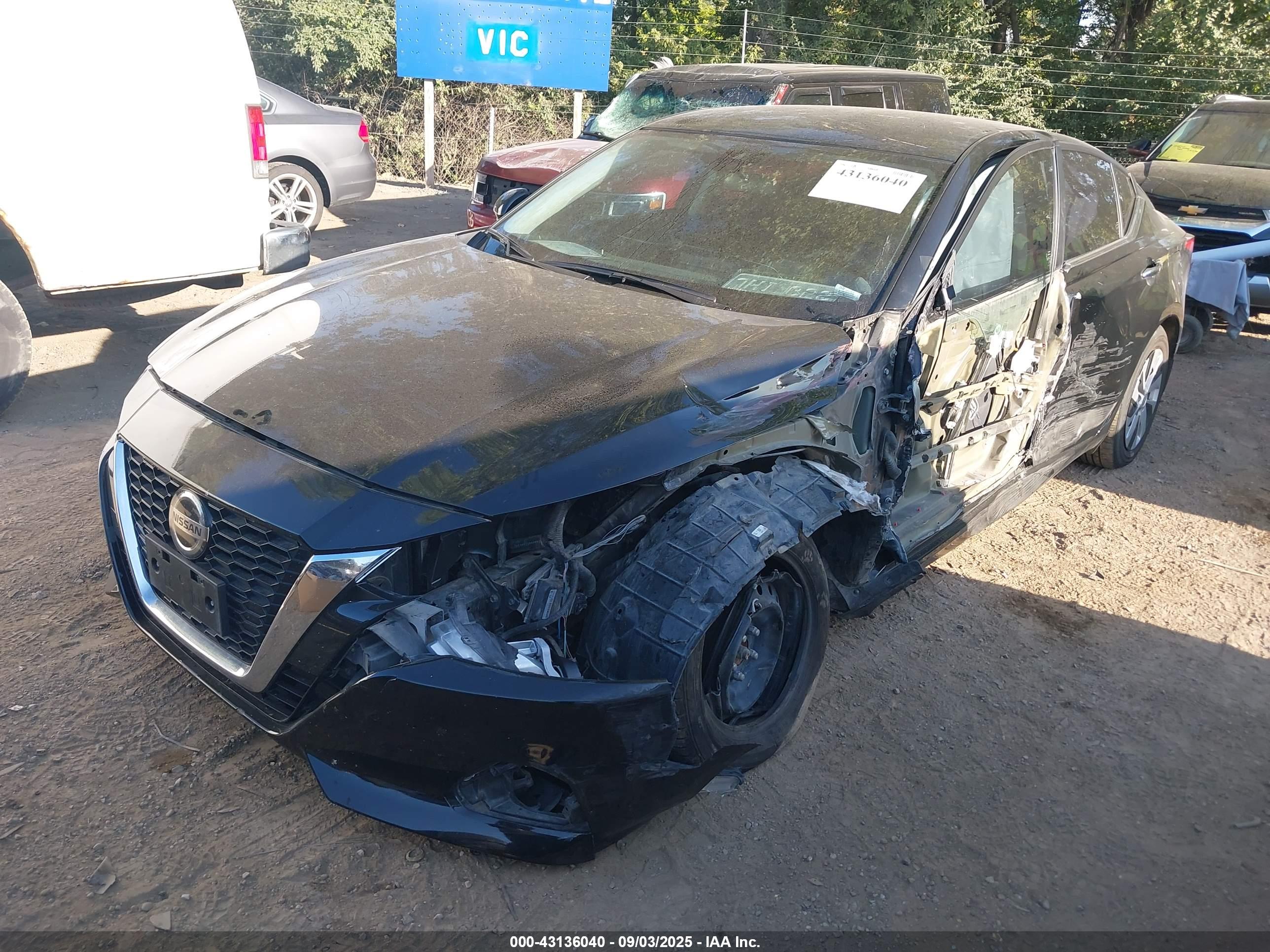 NISSAN ALTIMA image 2