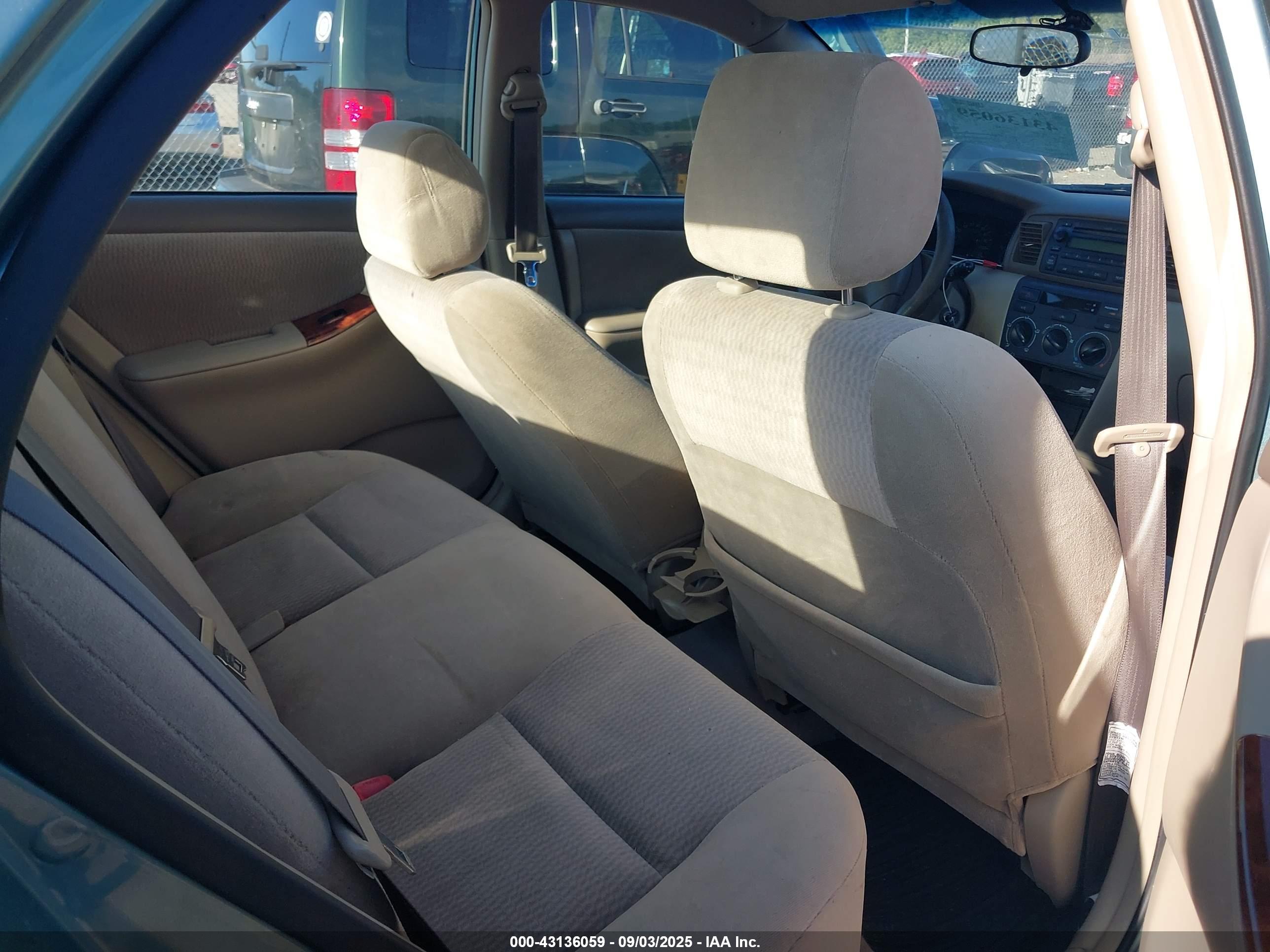 TOYOTA COROLLA image 8