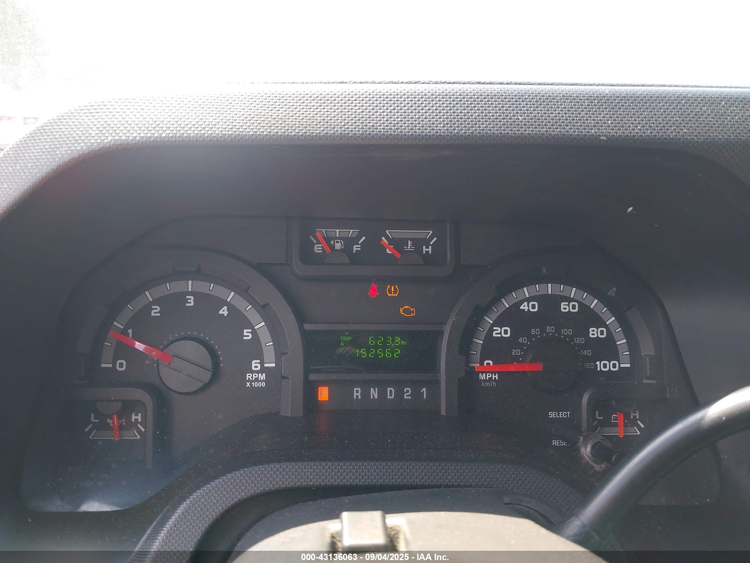 FORD E-150 image 7