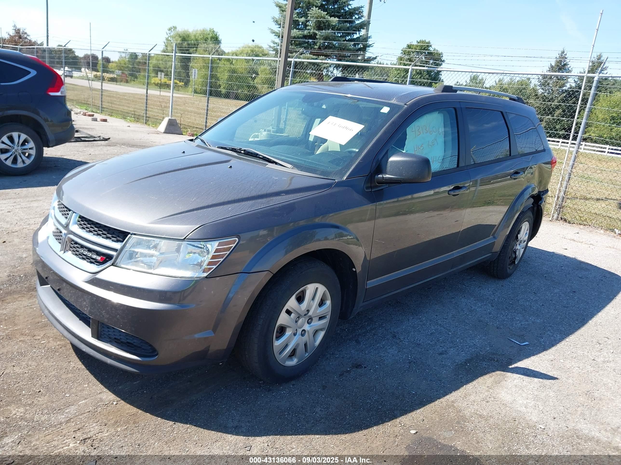 DODGE JOURNEY image 2