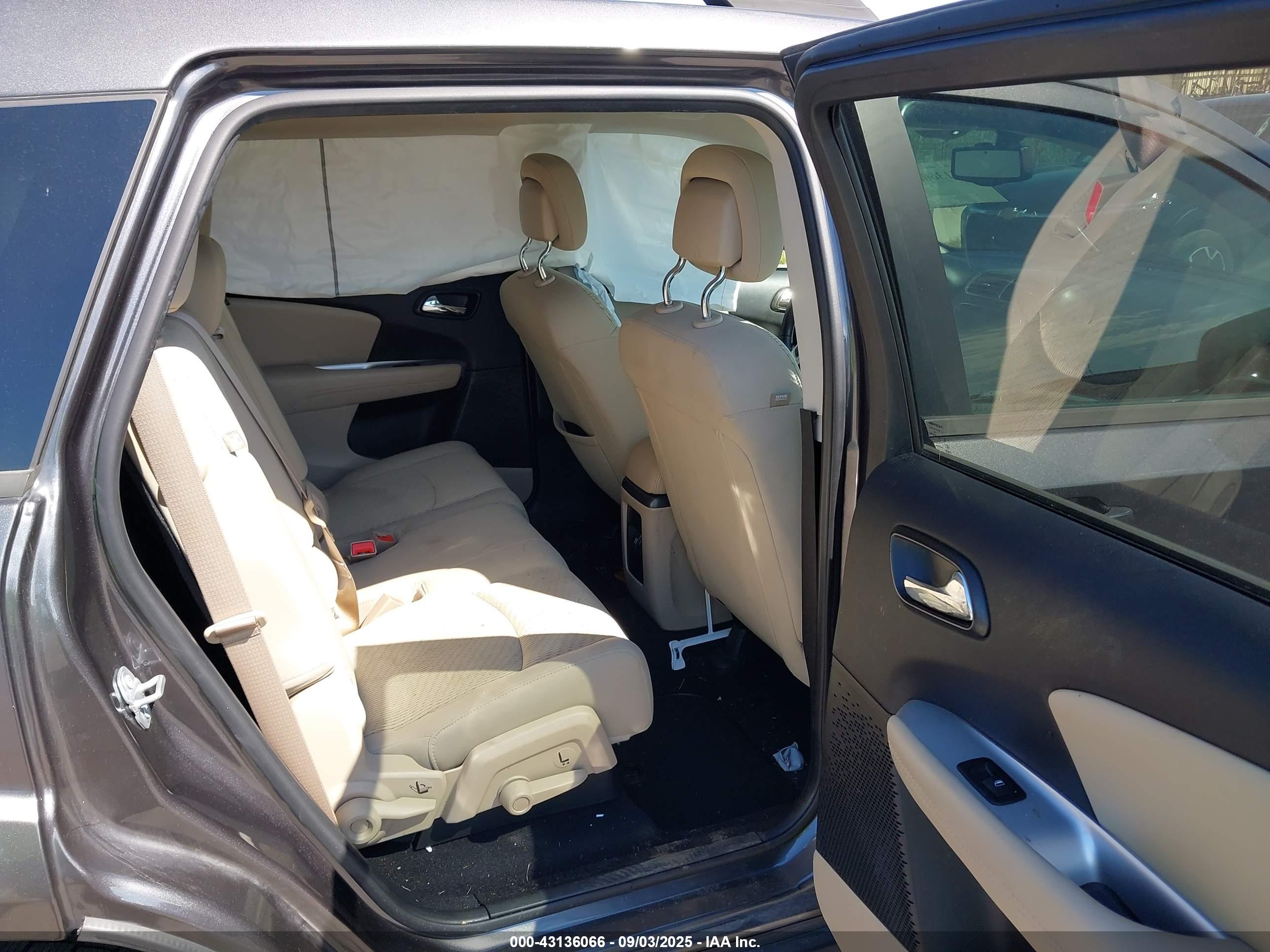 DODGE JOURNEY image 8