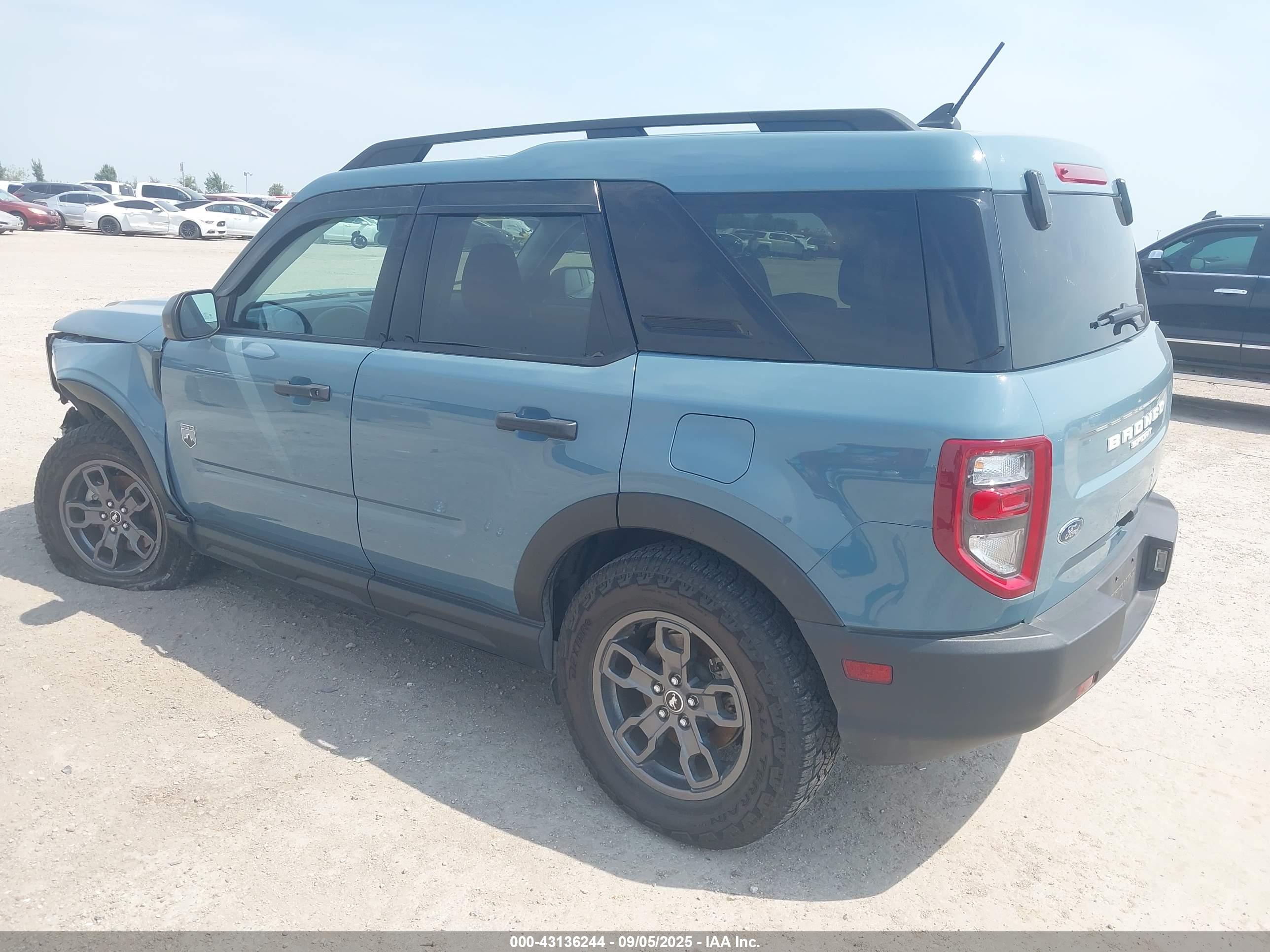 FORD BRONCO image 3