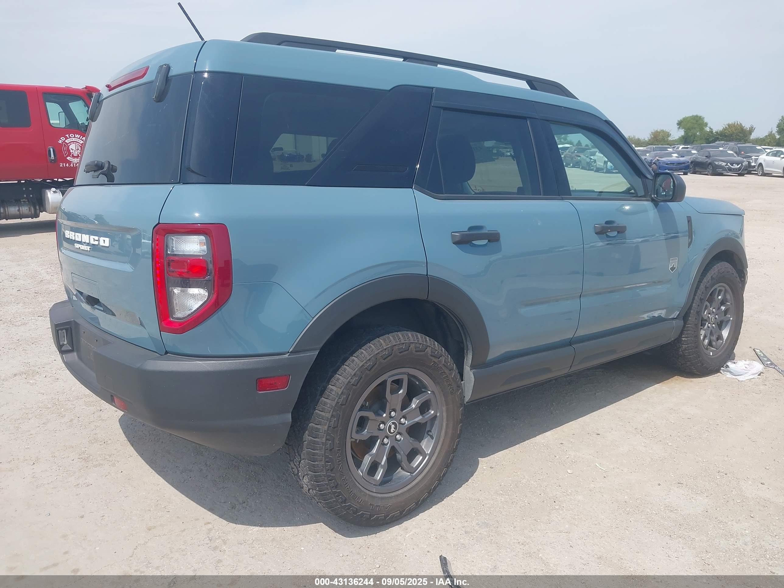 FORD BRONCO image 4