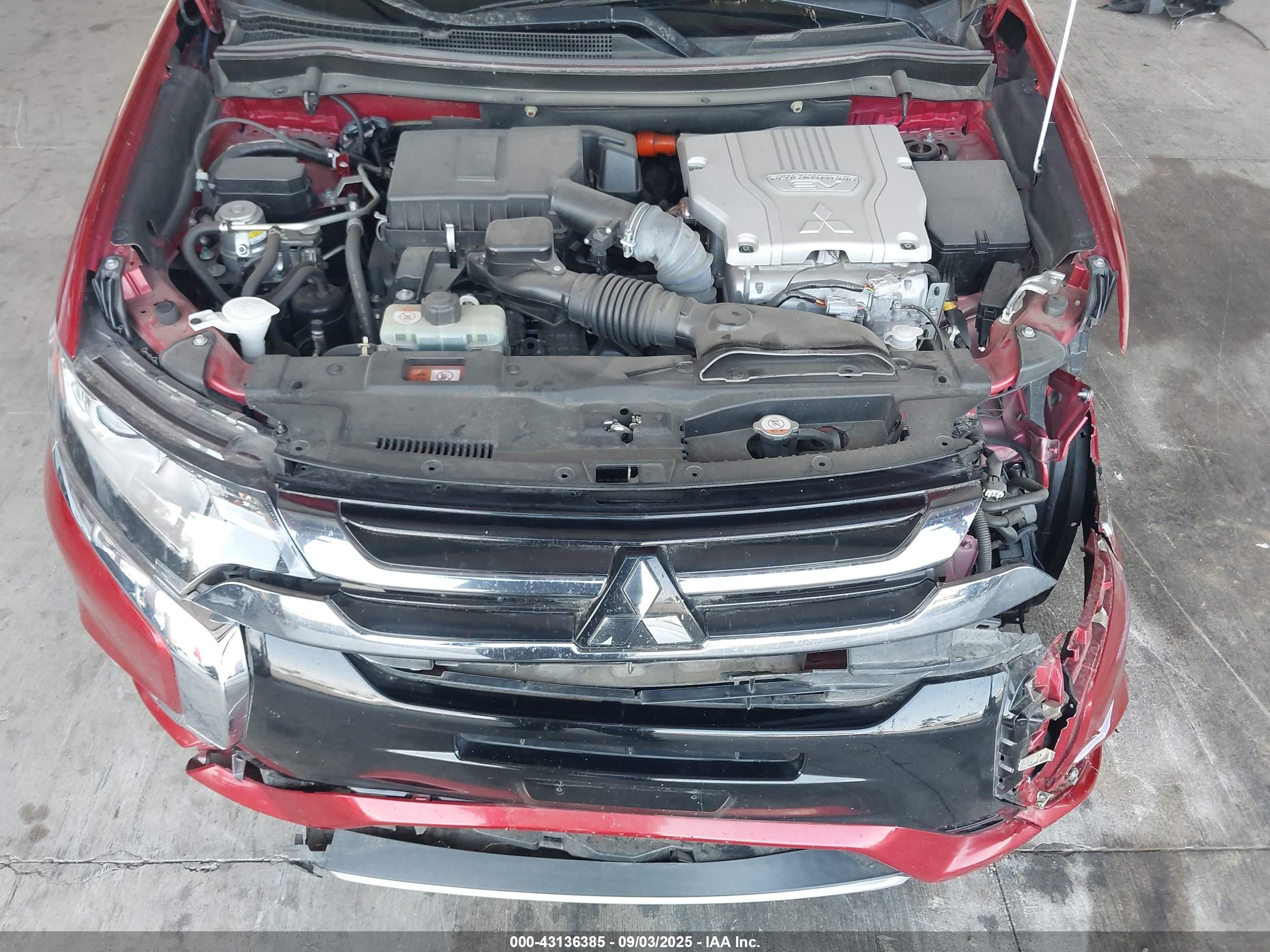 MITSUBISHI OUTLANDER image 10