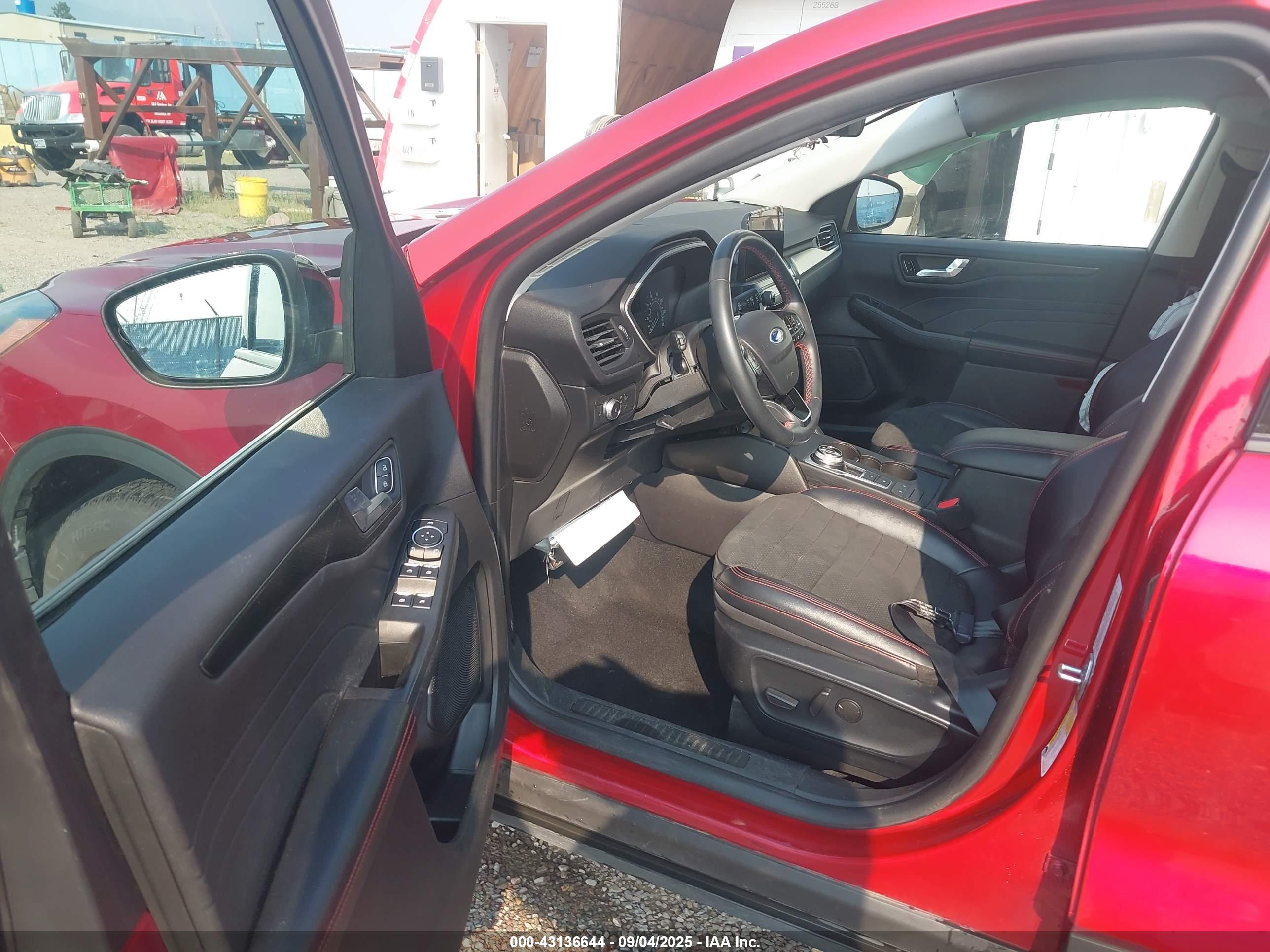 FORD ESCAPE image 5