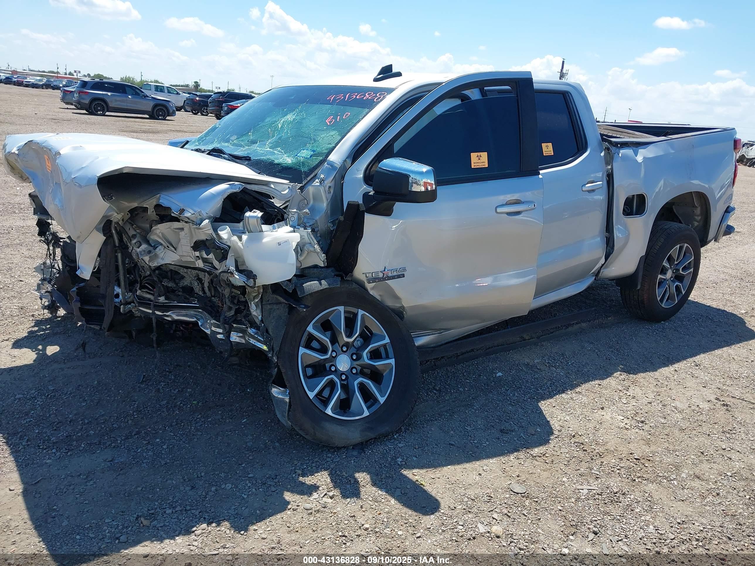 CHEVROLET SILVERADO image 2