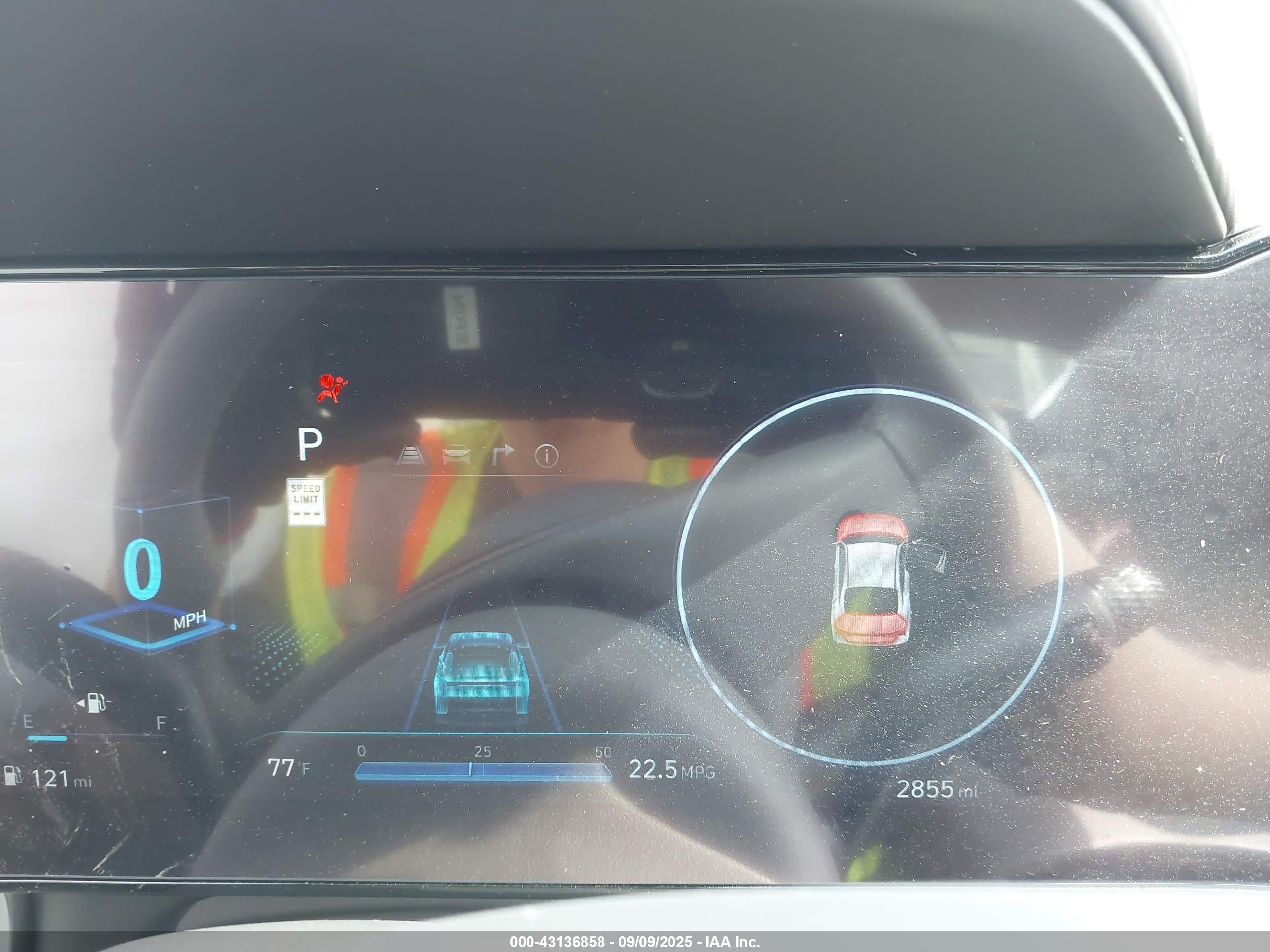 HYUNDAI ELANTRA image 7