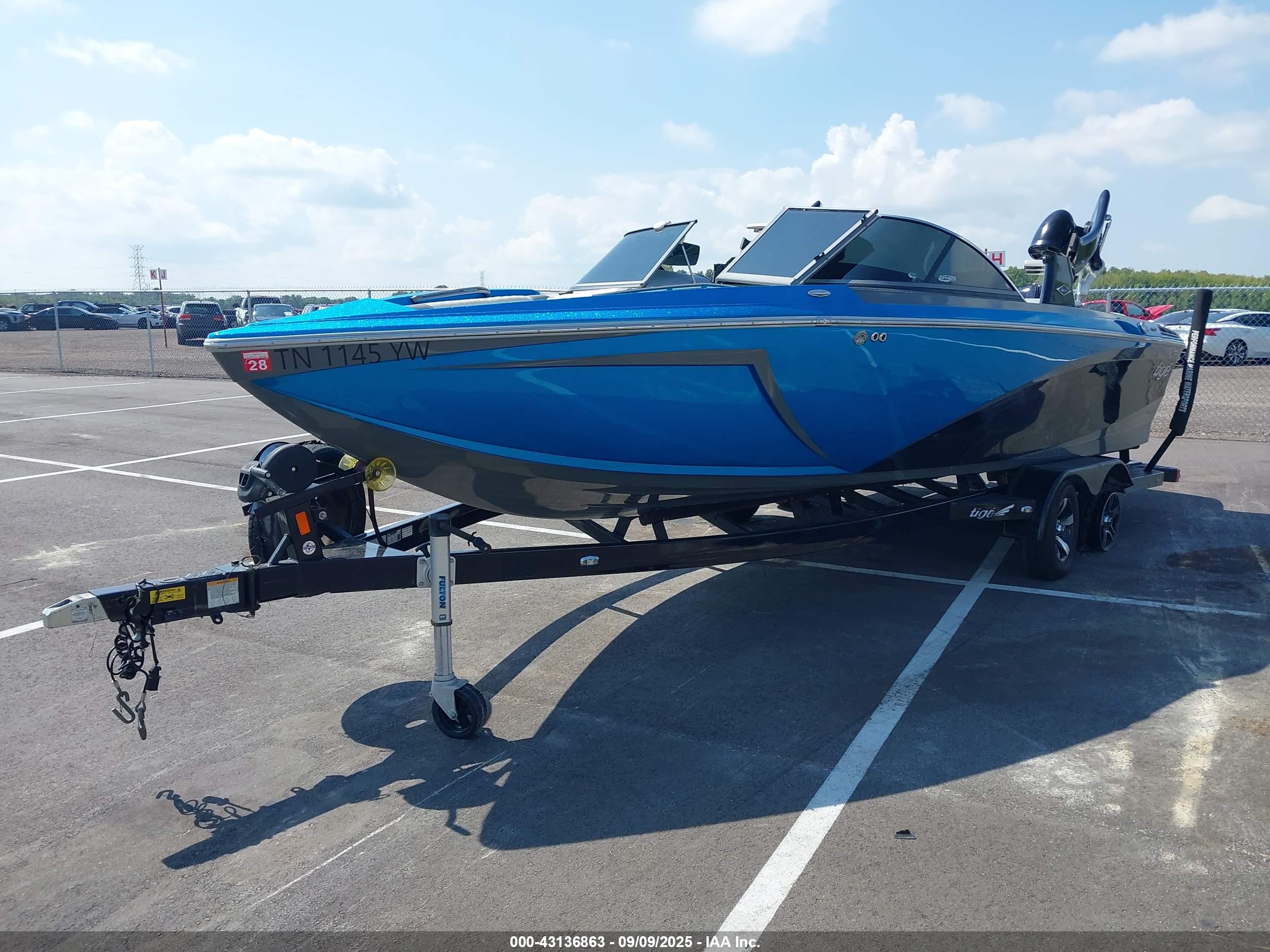 TIGE SKIBOAT image 2