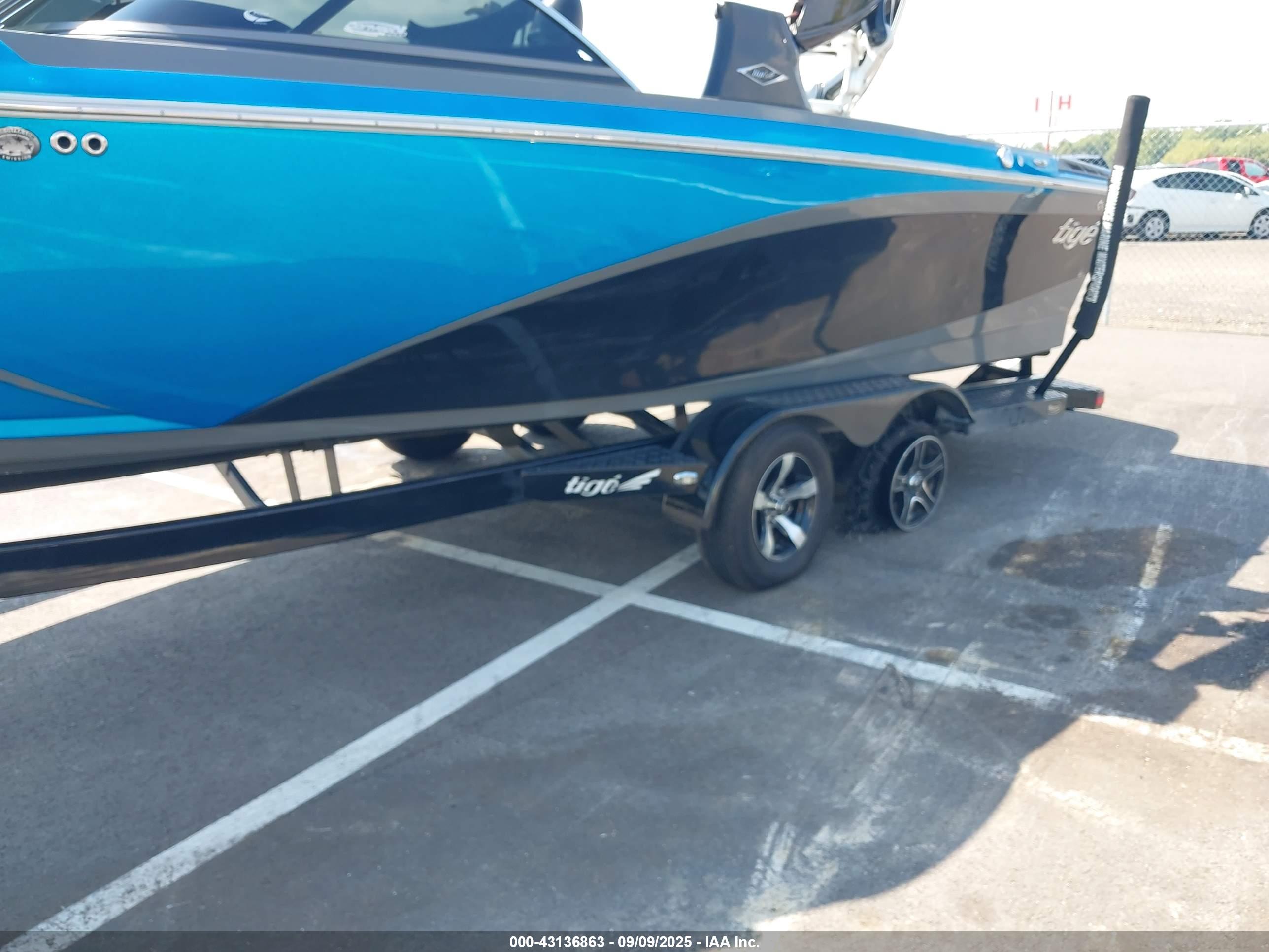 TIGE SKIBOAT image 6