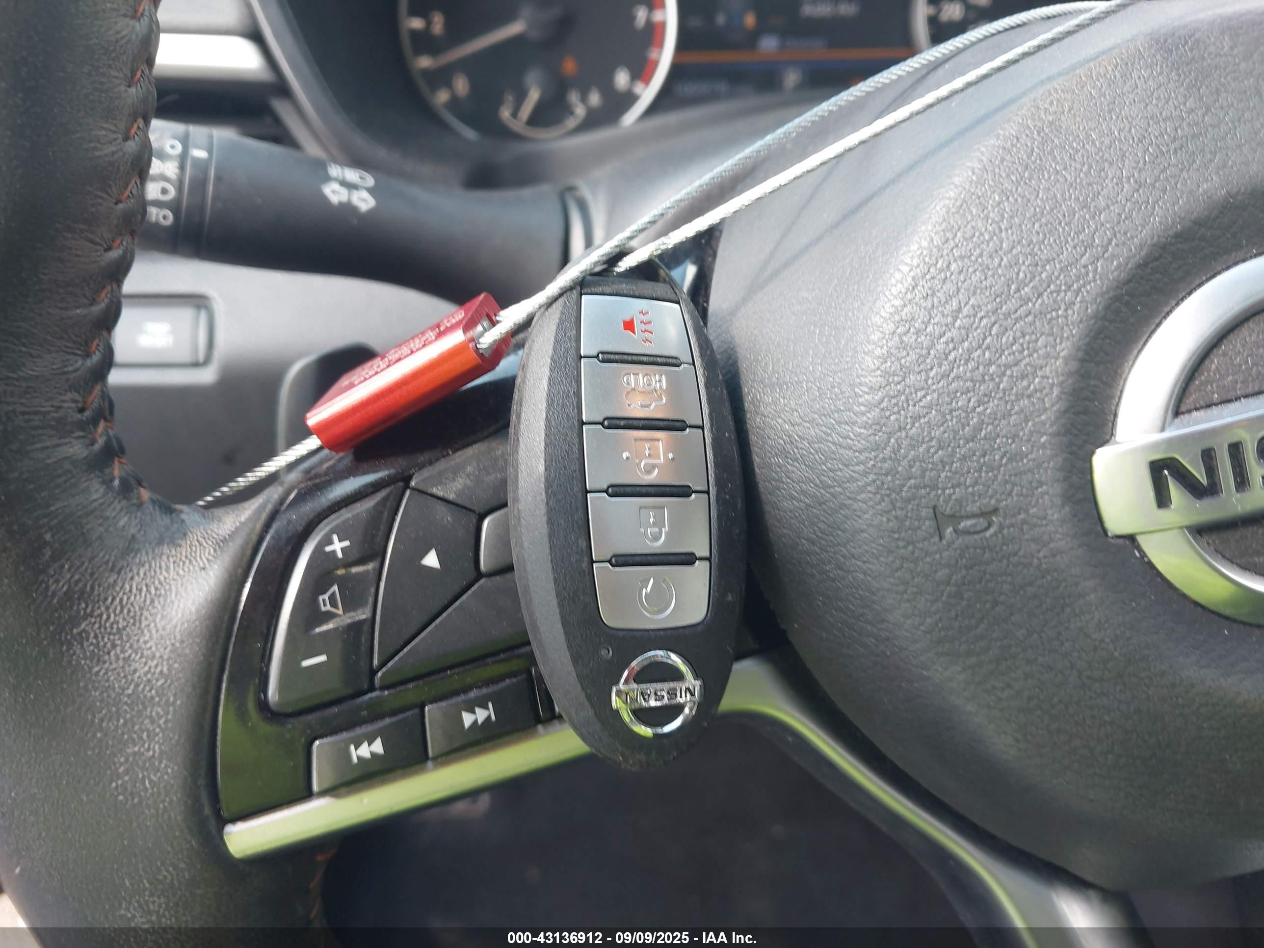 NISSAN ALTIMA image 11