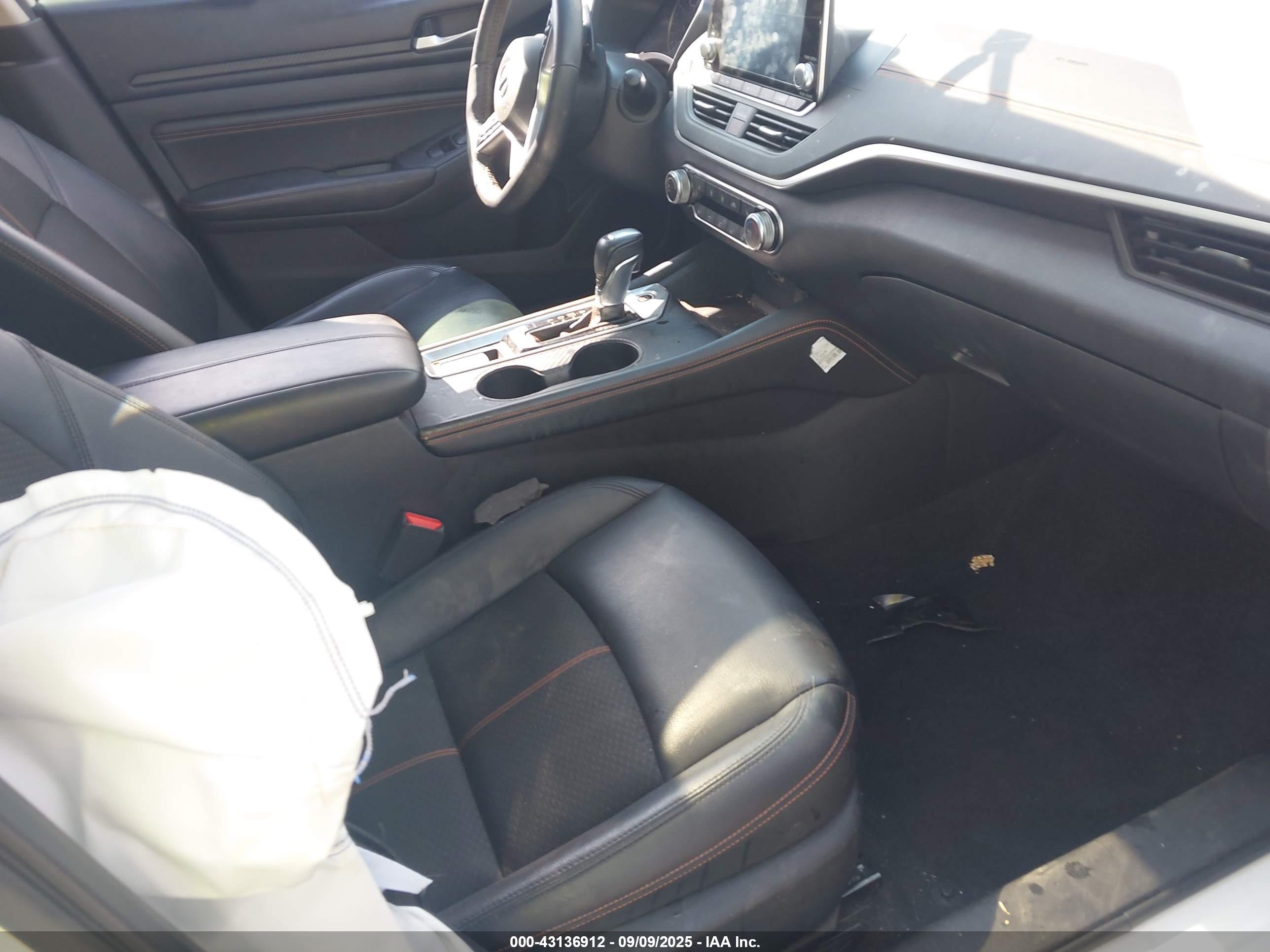 NISSAN ALTIMA image 5