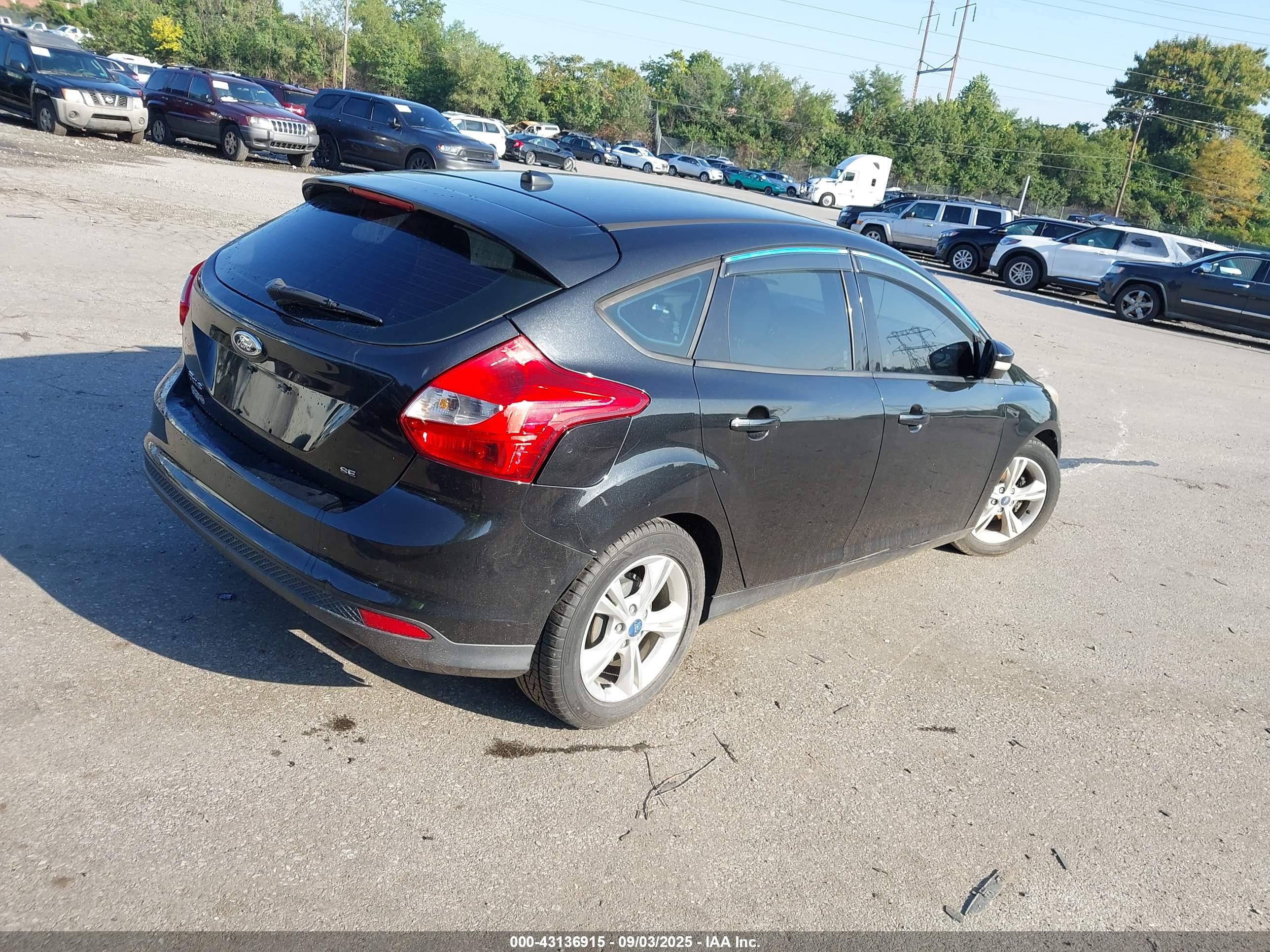 FORD FOCUS image 4