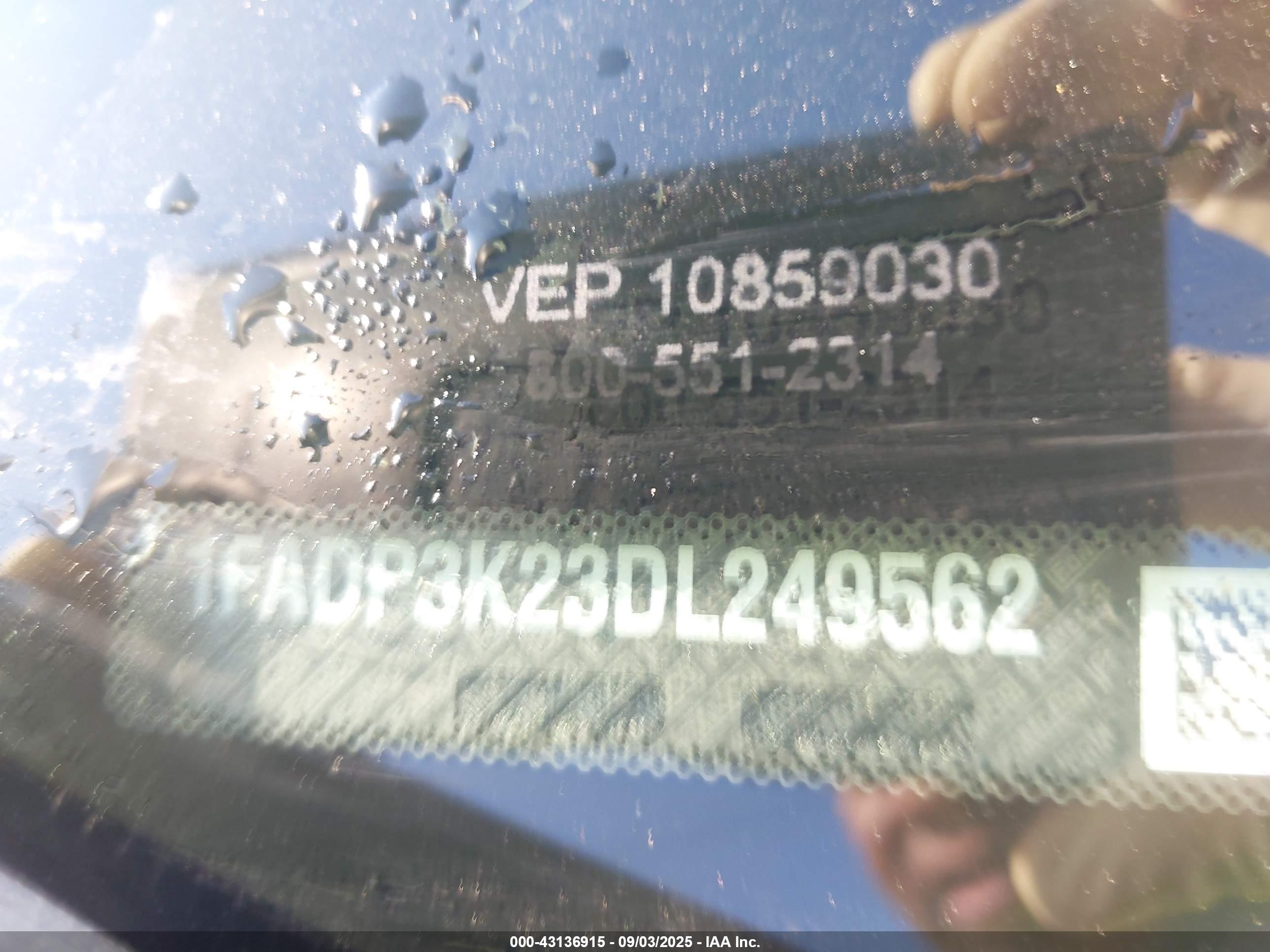 FORD FOCUS image 9