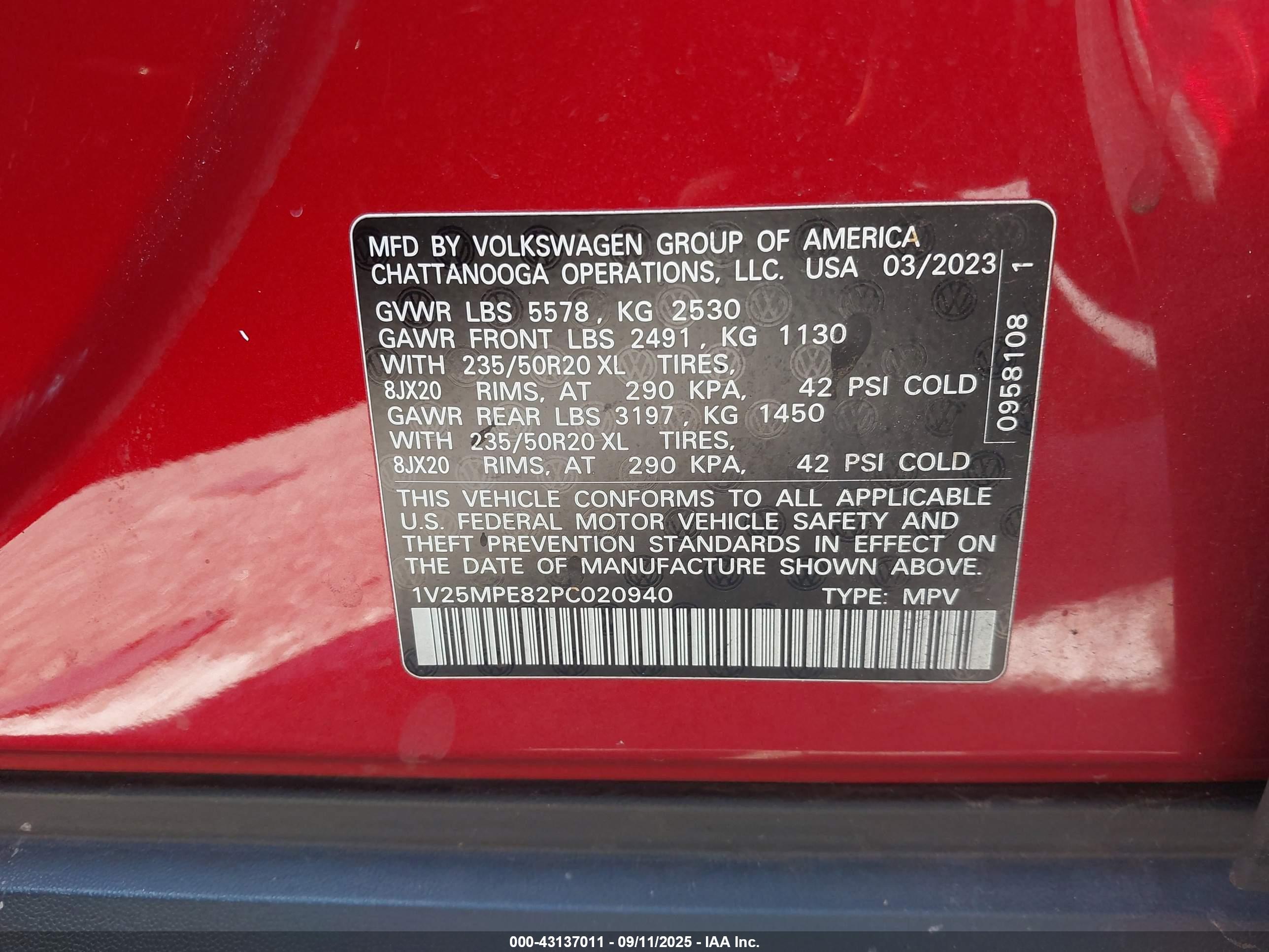 VOLKSWAGEN ID.4 image 9