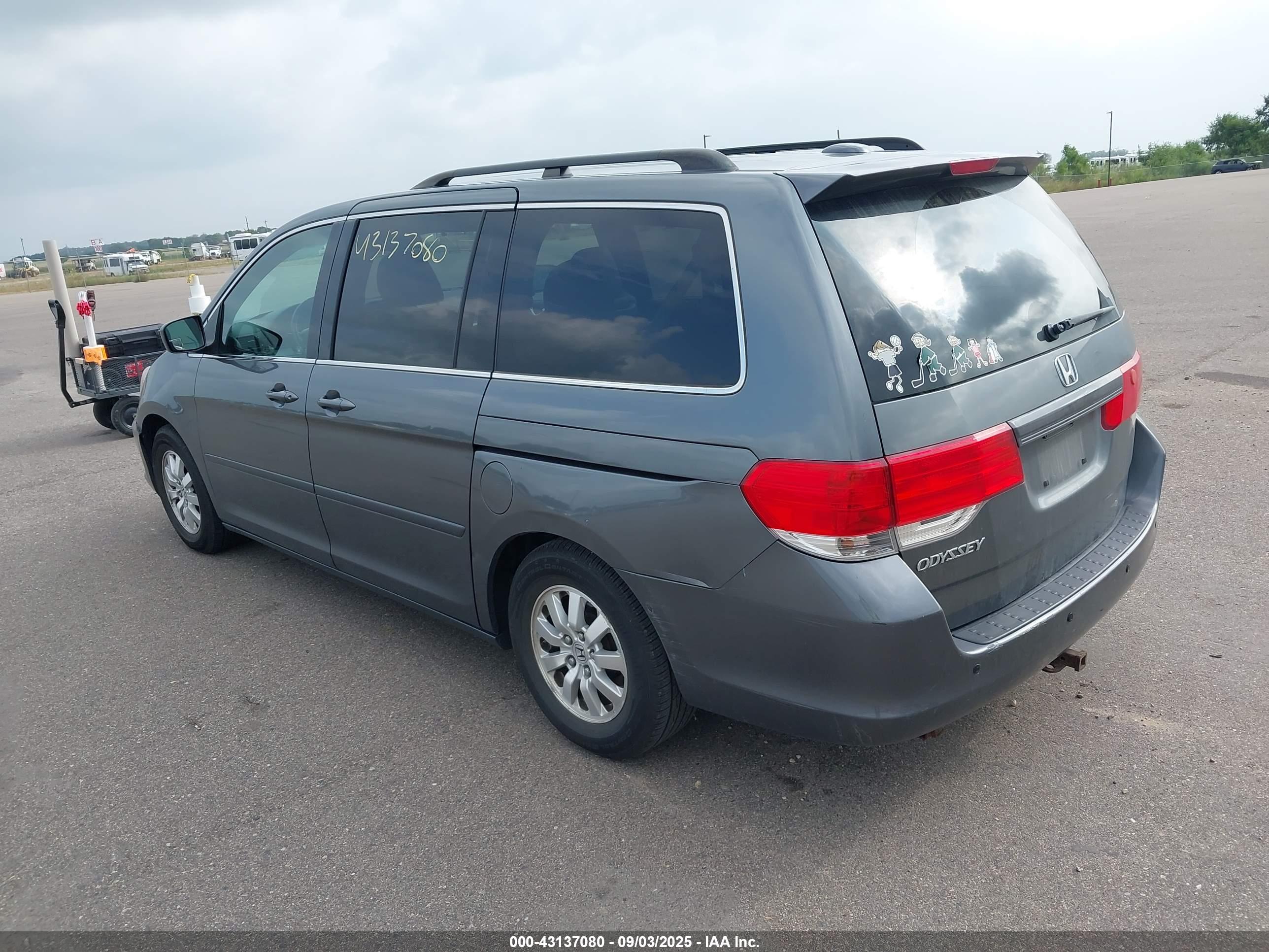 HONDA ODYSSEY image 3