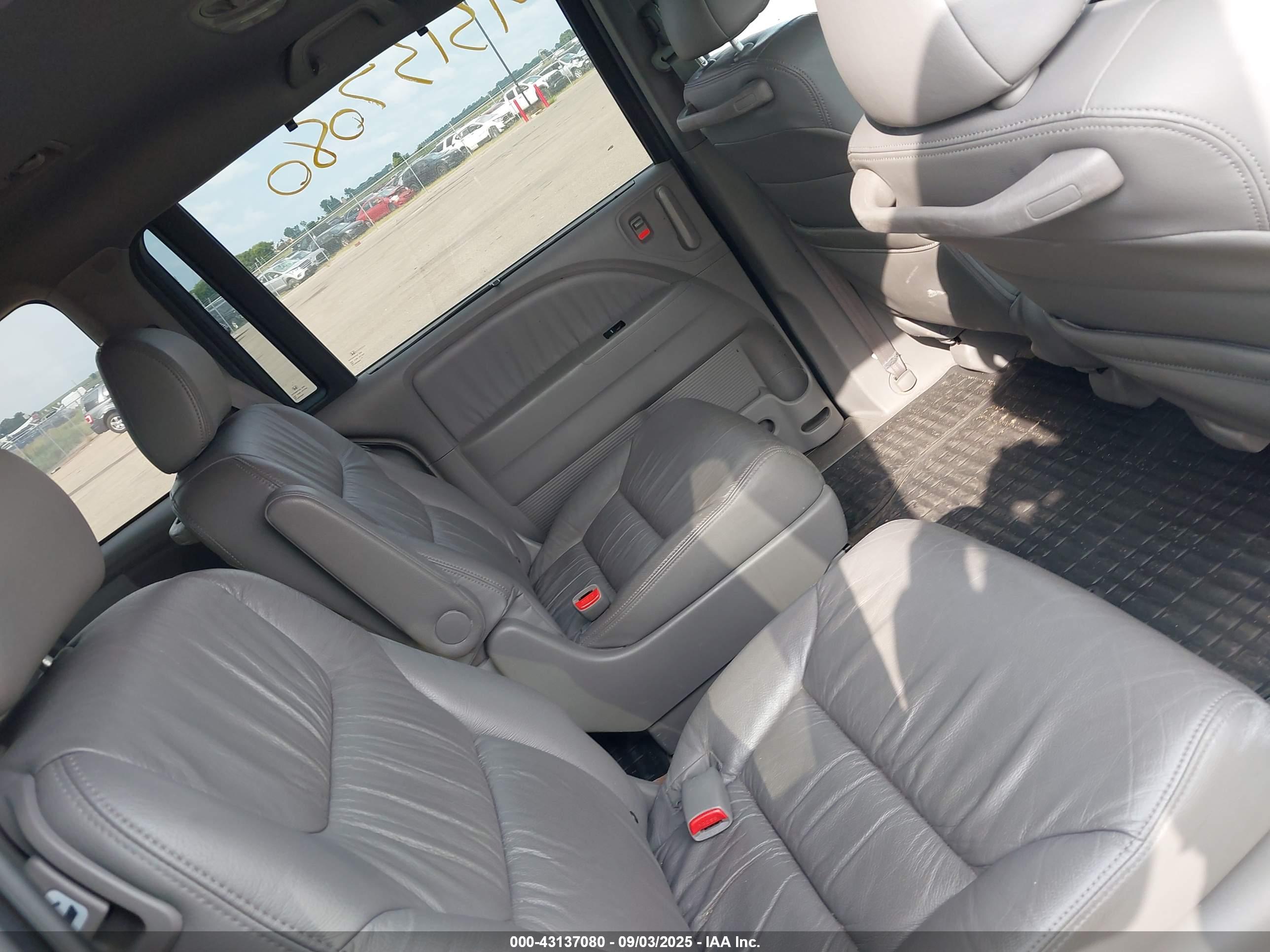 HONDA ODYSSEY image 8