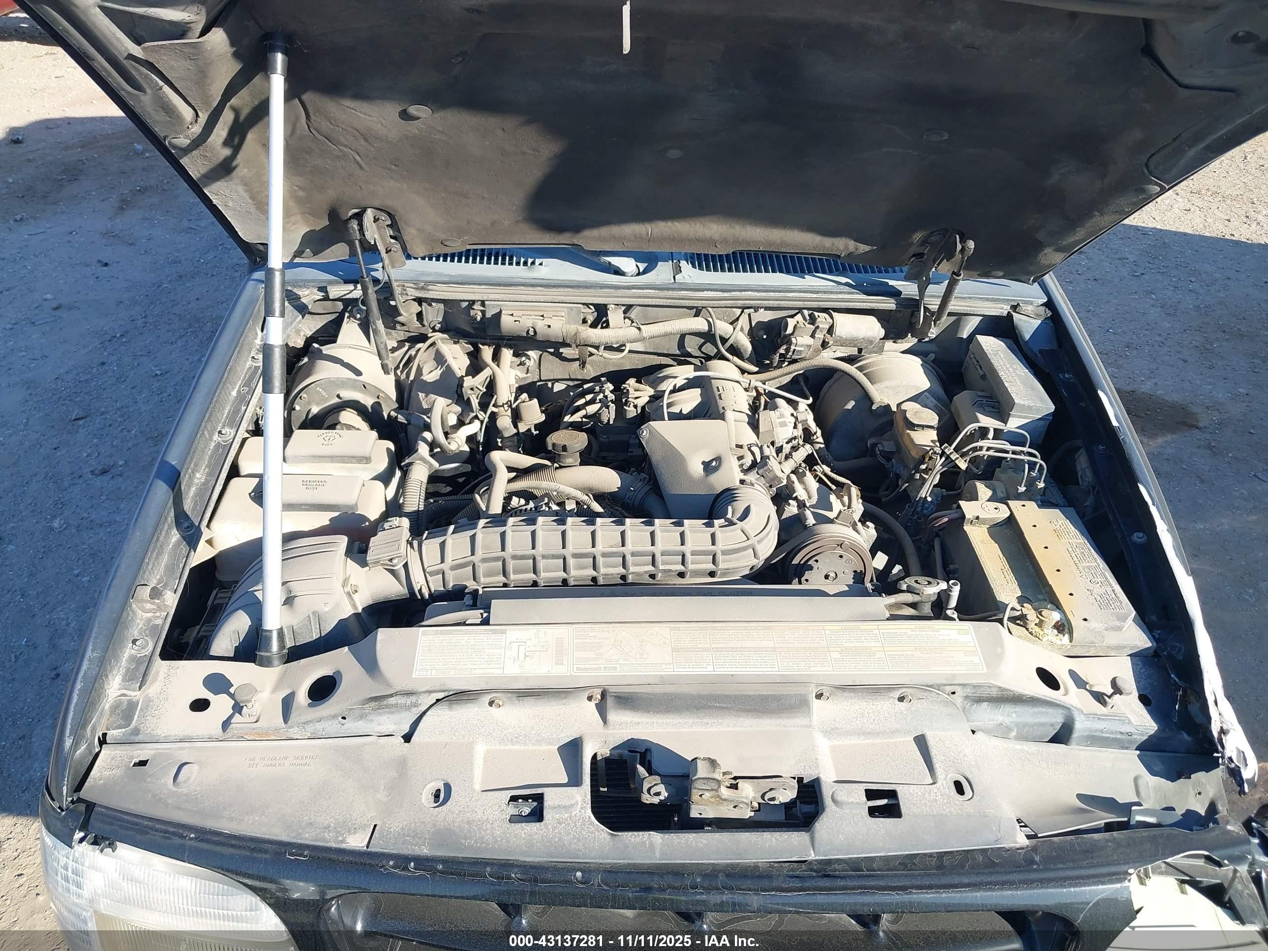 FORD EXPLORER image 10