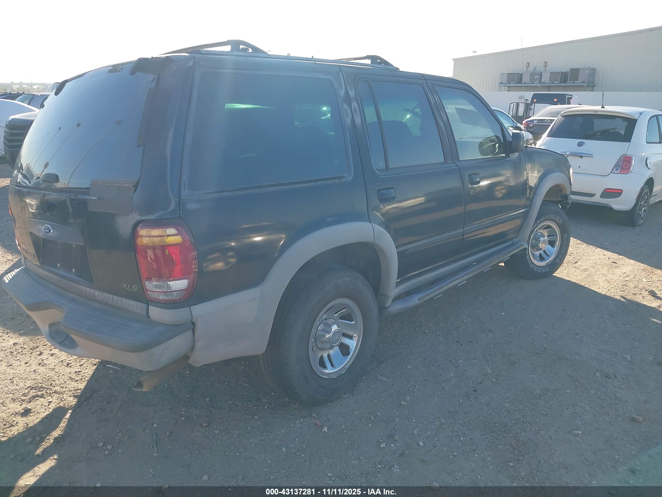 FORD EXPLORER image 4