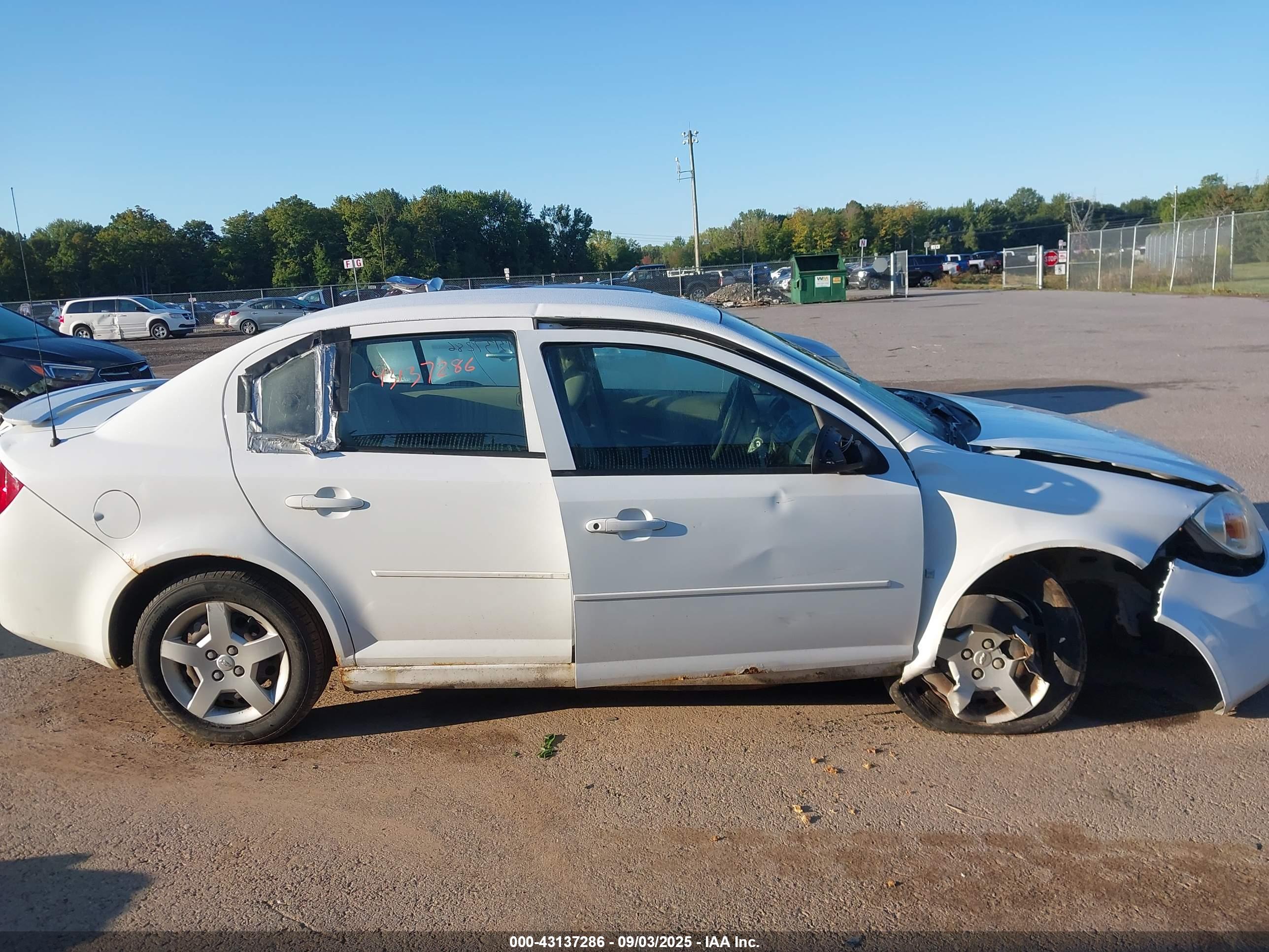 CHEVROLET COBALT image 6