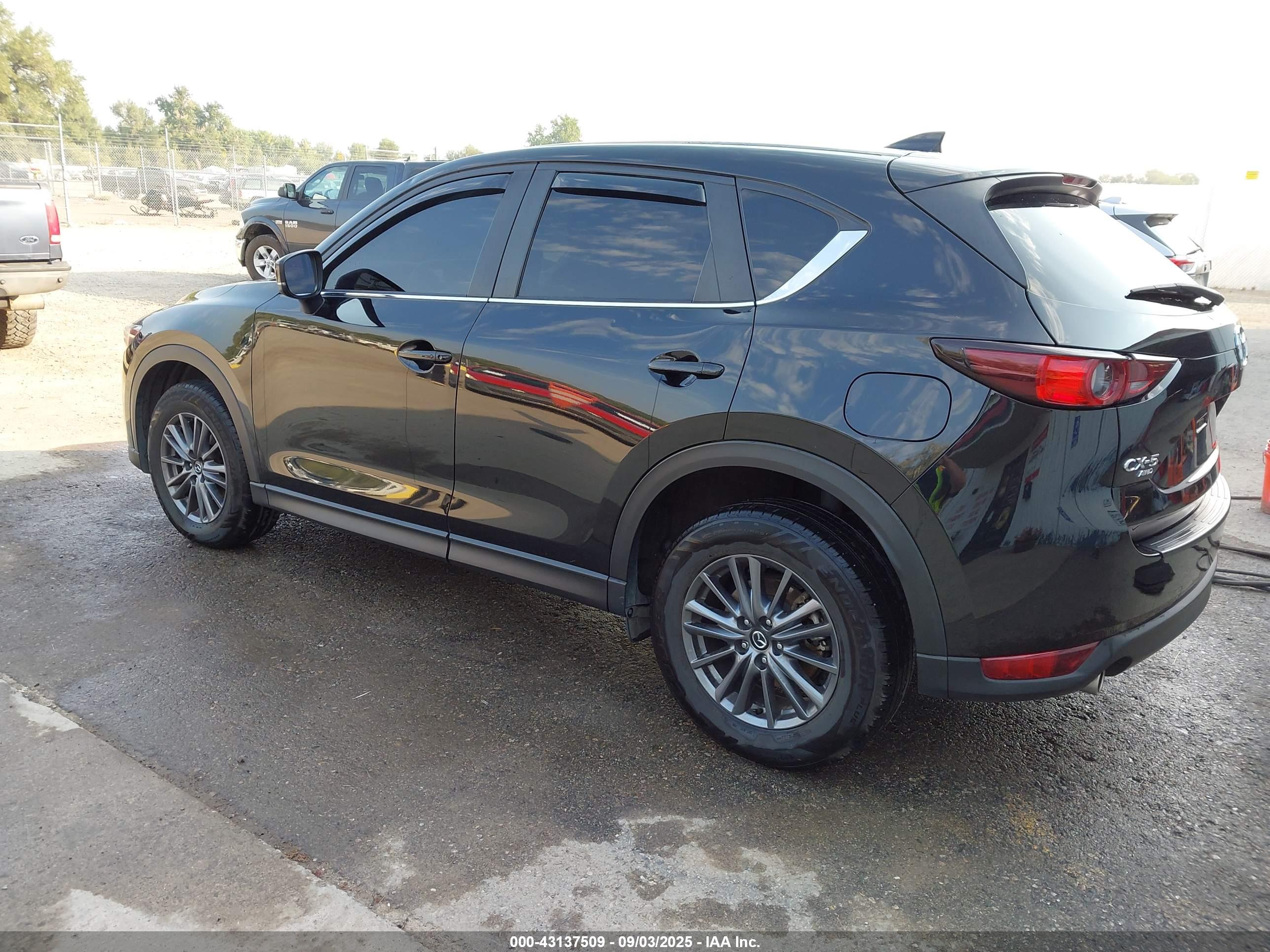 MAZDA CX-5 image 3