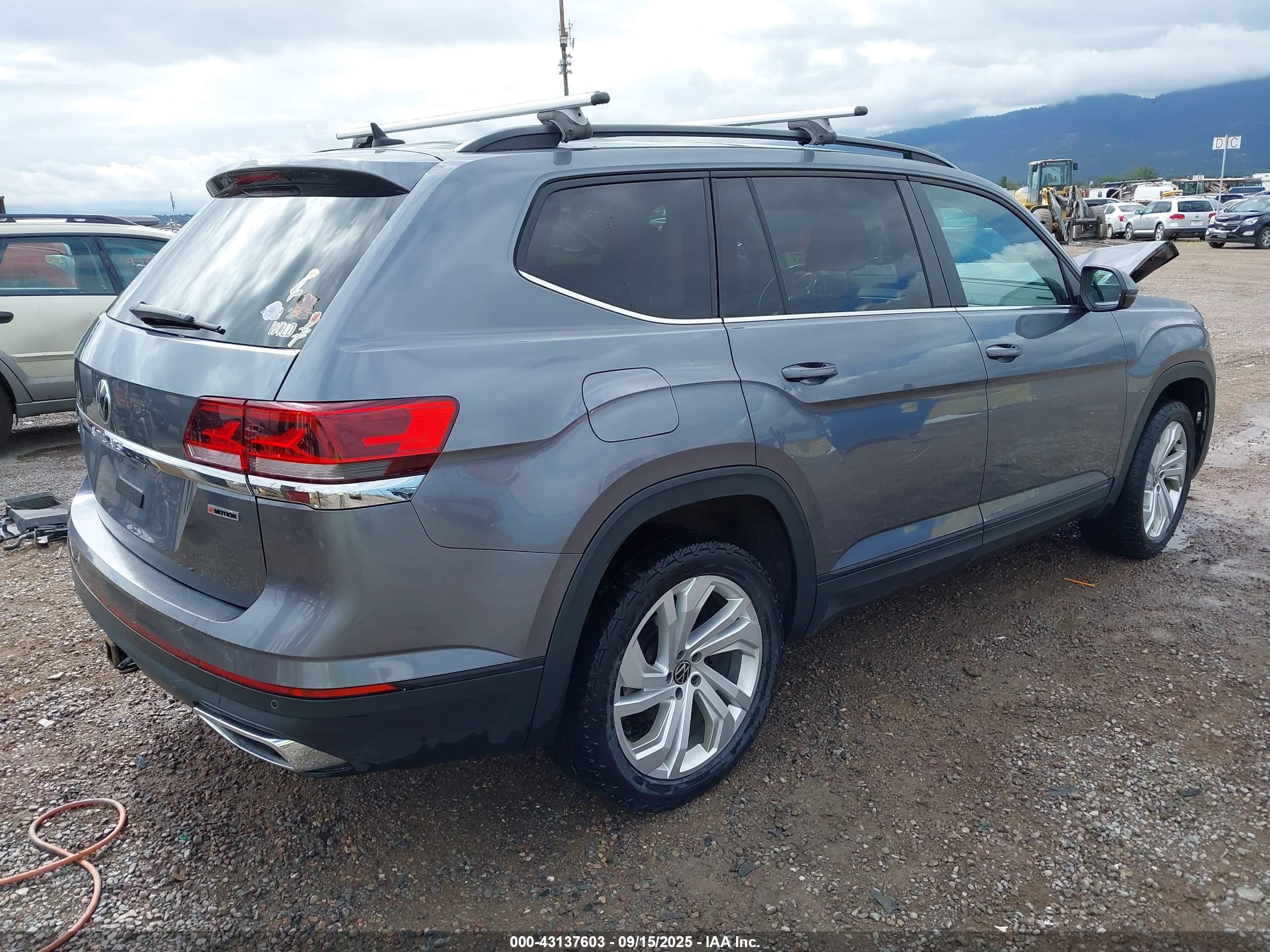 VOLKSWAGEN ATLAS image 4