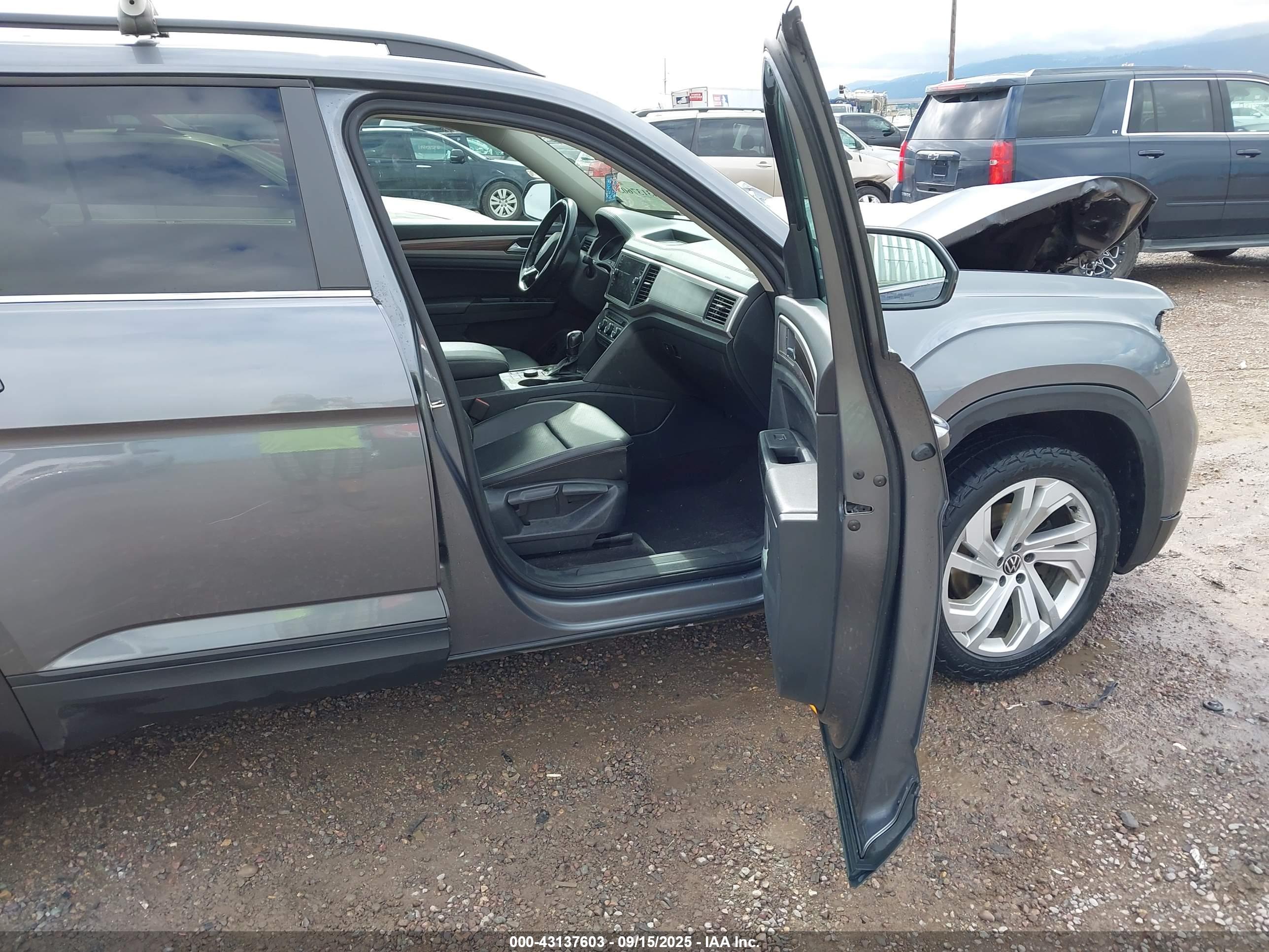 VOLKSWAGEN ATLAS image 5