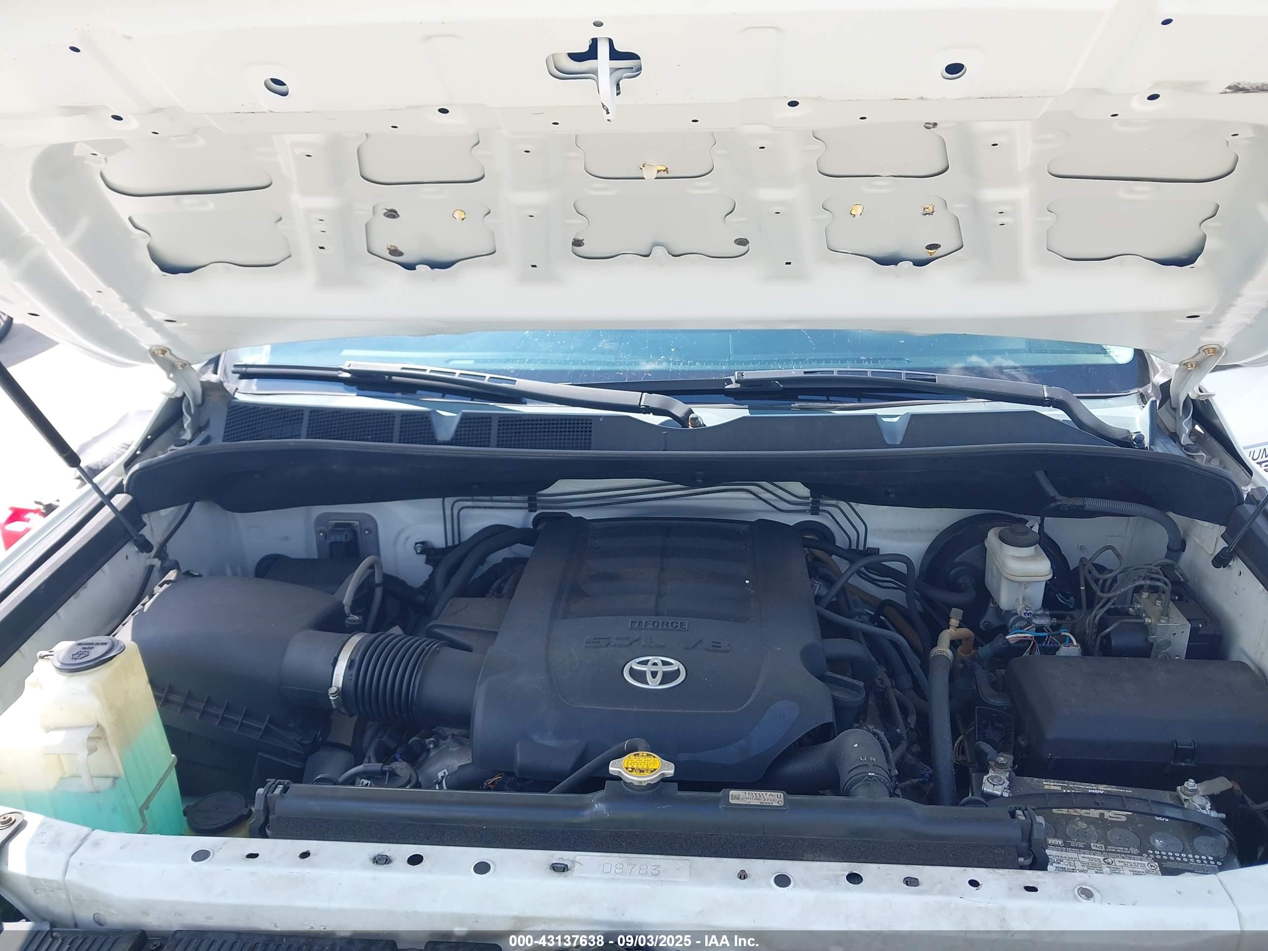 TOYOTA TUNDRA image 10